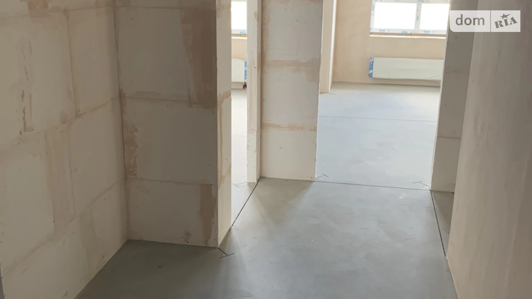 Продається 3-кімнатна квартира 80 кв. м у Ірпені, вул. Виговського(Суворова) - фото 2