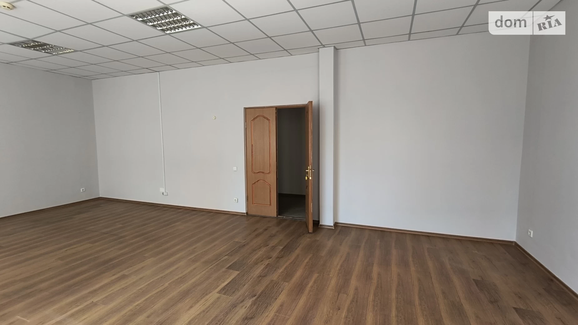 Сдается в аренду офис 22 кв. м в бизнес-центре, цена: 9900 грн - фото 5