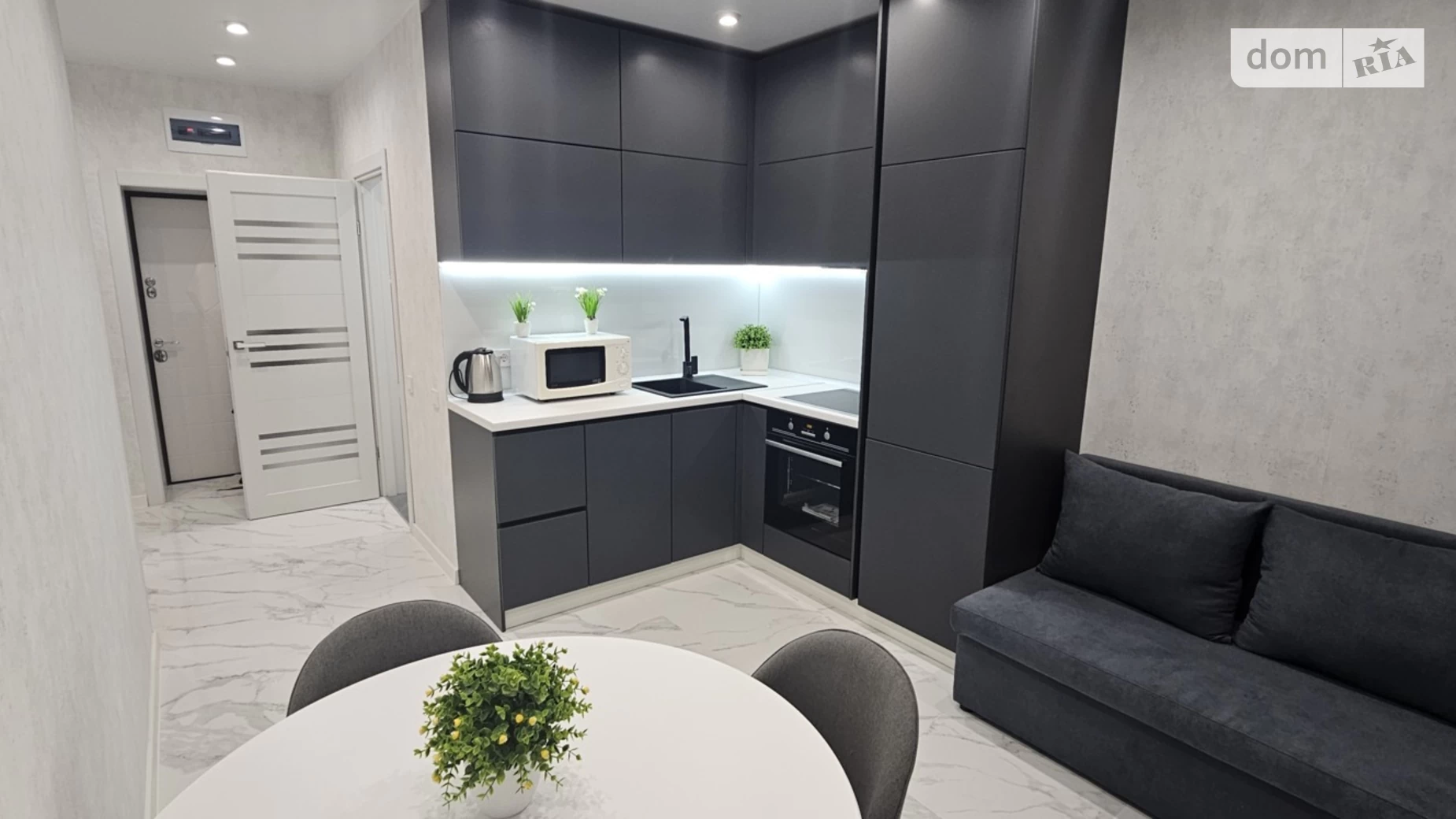 Продается 1-комнатная квартира 42 кв. м в Харькове, ул. Заливная, 6 - фото 2