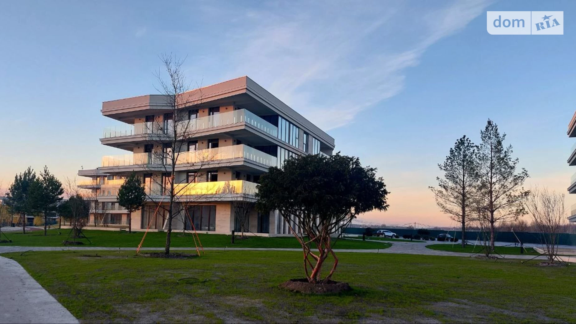 Продается 2-комнатная квартира 66.7 кв. м в Подгорцах, ул. Парковая, 15 - фото 2