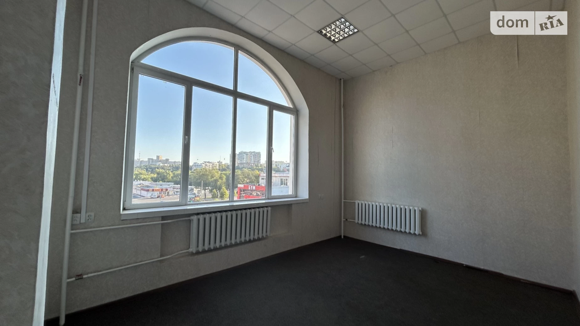 Сдается в аренду офис 20 кв. м в бизнес-центре, цена: 3000 грн - фото 2