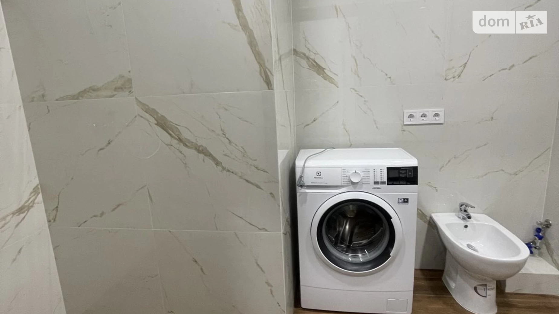 Сдается в аренду 2-комнатная квартира 65 кв. м в Львове, цена: 600 $ - фото 5