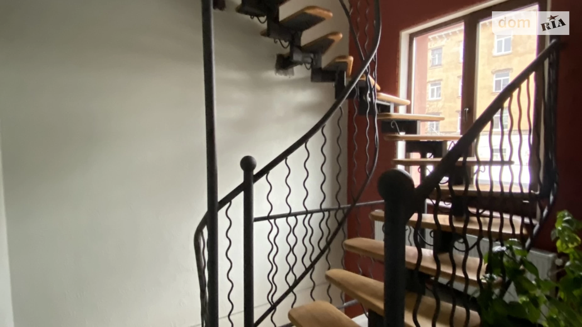 Сдается в аренду офис 200 кв. м в бизнес-центре, цена: 2200 $ - фото 2