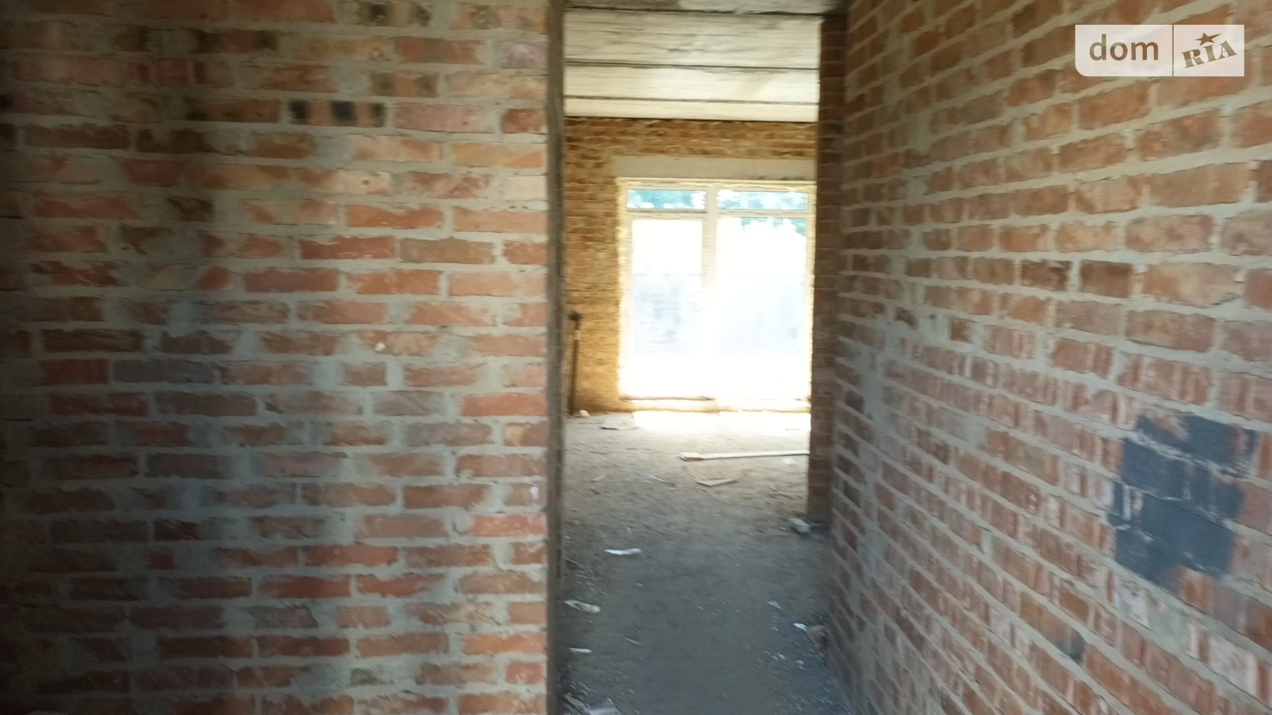 Продается дом на 2 этажа 130 кв. м с бассейном, цена: 95000 $ - фото 3