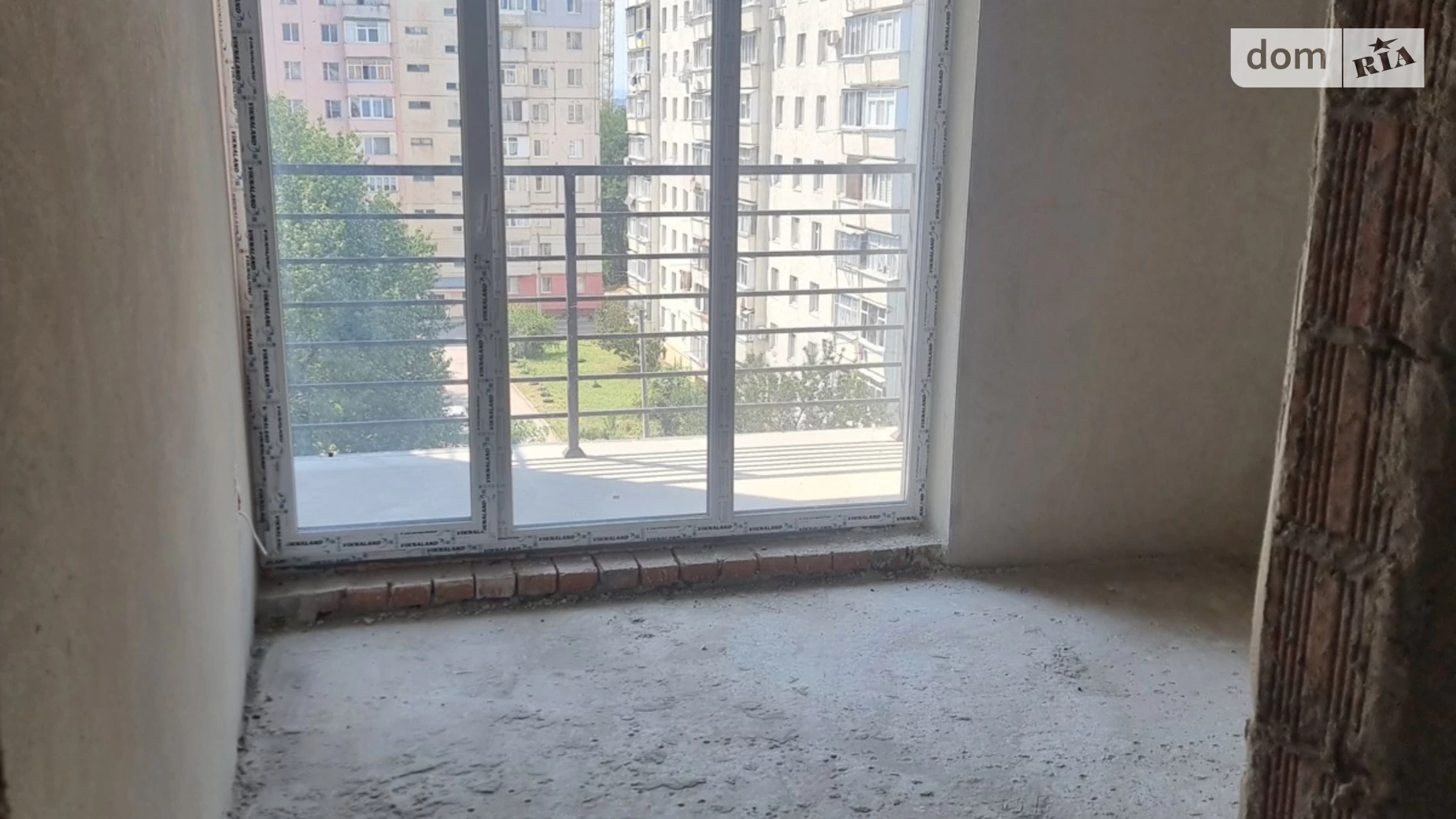 Продается 2-комнатная квартира 78.8 кв. м в Черновцах - фото 4