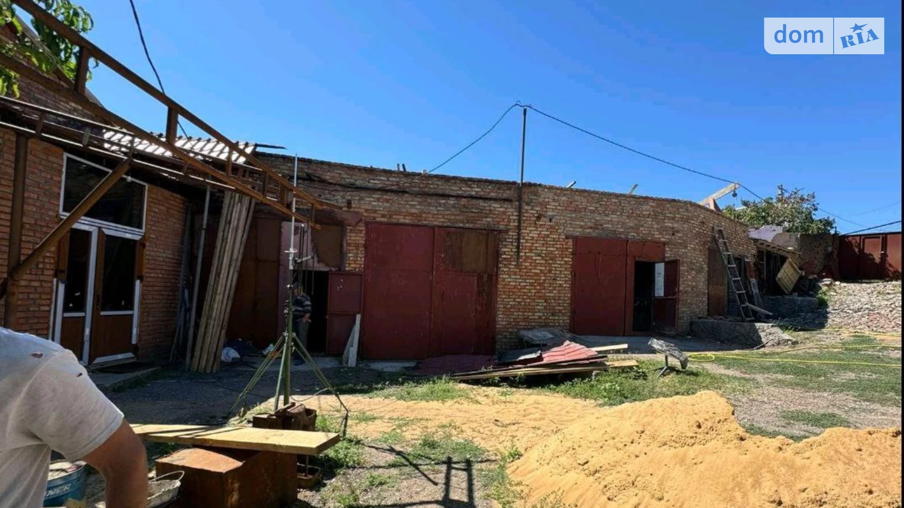 Продается дом на 3 этажа 666.8 кв. м с гаражом, цена: 450000 $ - фото 5