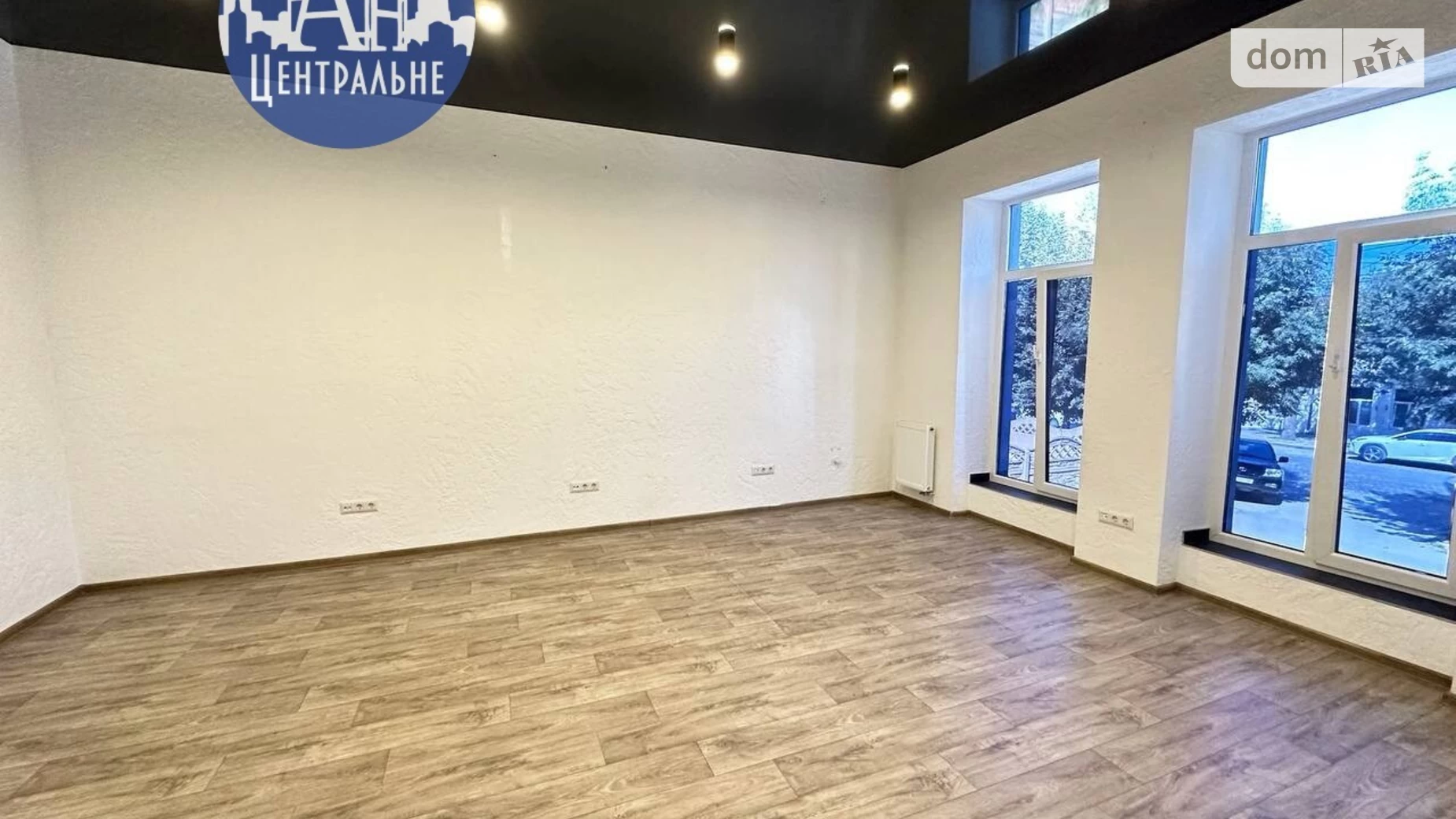 Сдается в аренду офис 150 кв. м в бизнес-центре, цена: 1500 $ - фото 3
