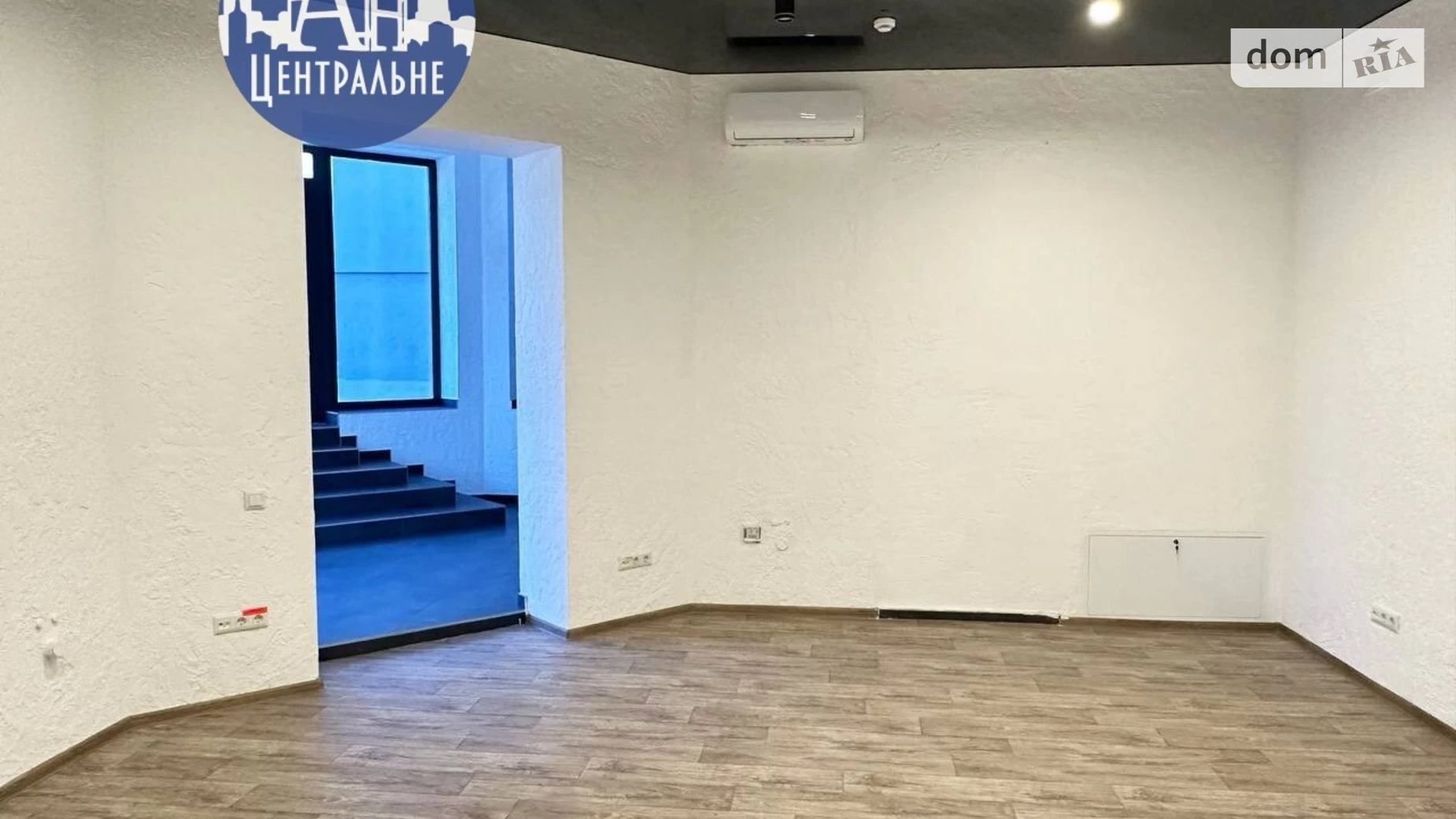 Сдается в аренду офис 150 кв. м в бизнес-центре, цена: 1500 $ - фото 4