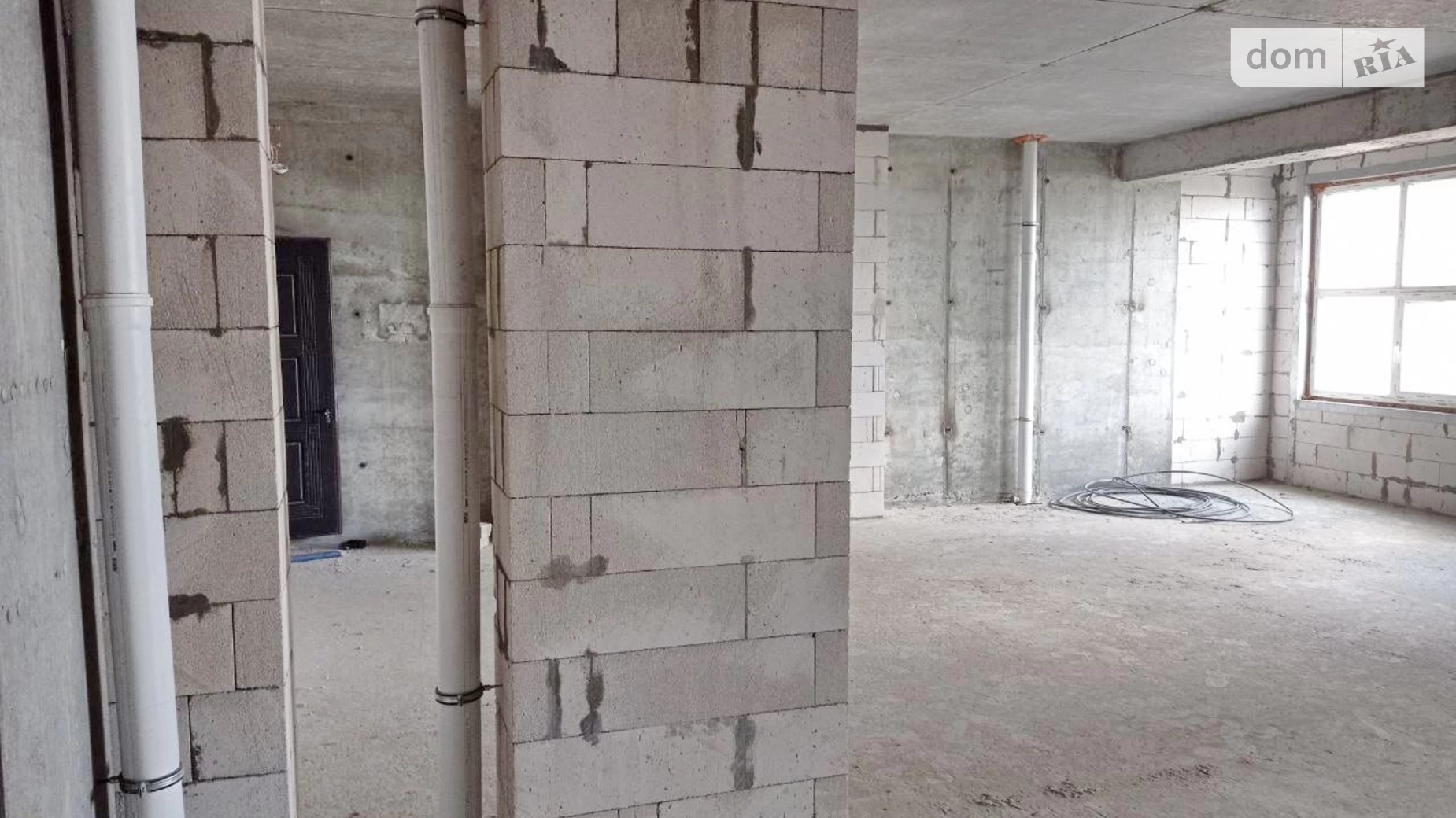 Продается 2-комнатная квартира 74.5 кв. м в, цена: 52000 $ - фото 2