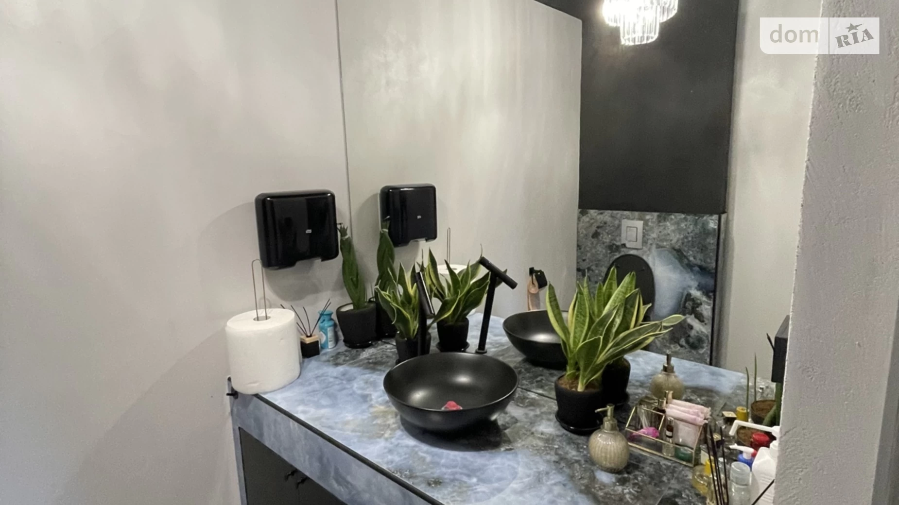 Сдается в аренду офис 90 кв. м в бизнес-центре, цена: 850 $ - фото 2