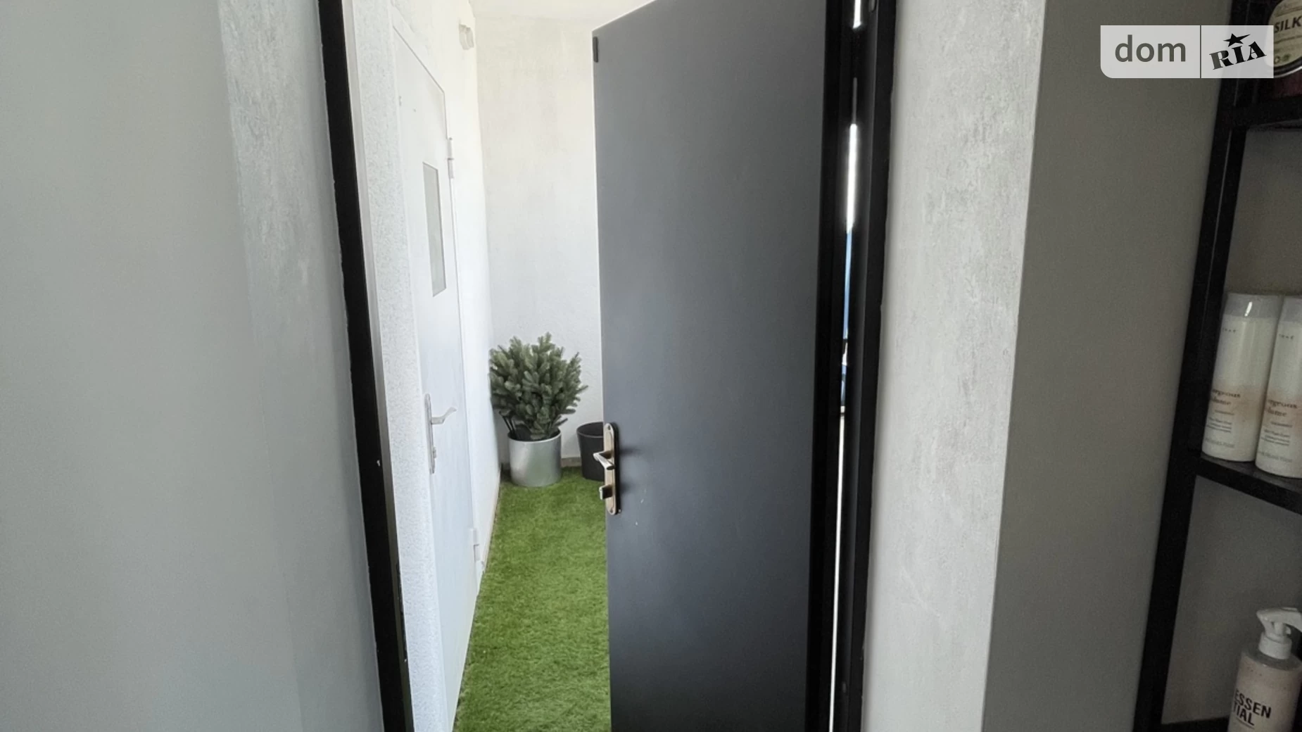 Сдается в аренду офис 90 кв. м в бизнес-центре, цена: 850 $ - фото 4