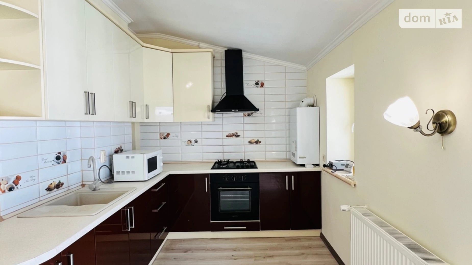 Продается 2-комнатная квартира 70.4 кв. м в Ивано-Франковске, ул. Стуса Василия, 30 - фото 2