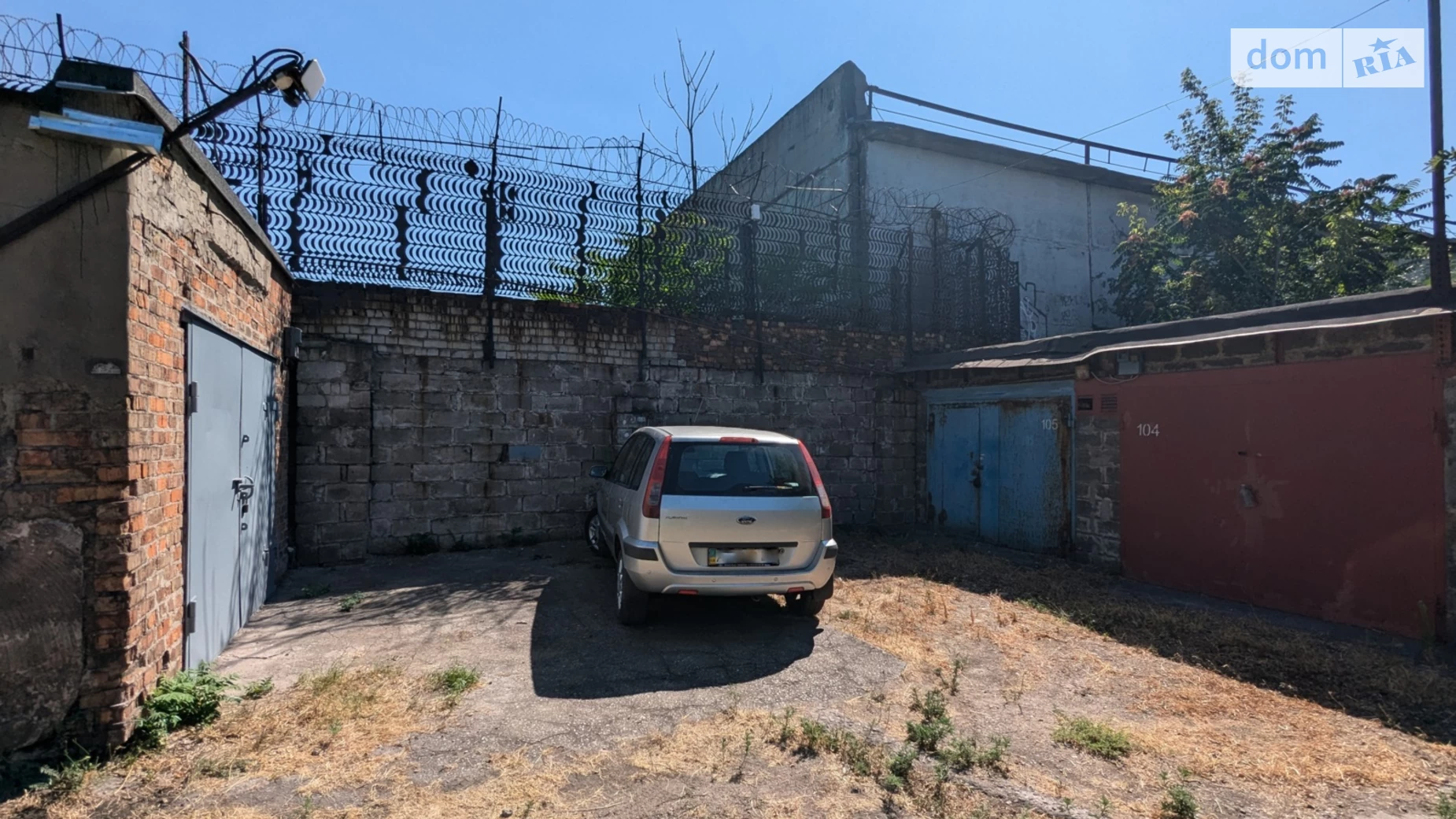 Продается место в гаражном кооперативе под легковое авто на 24 кв. м, цена: 5000 $ - фото 4