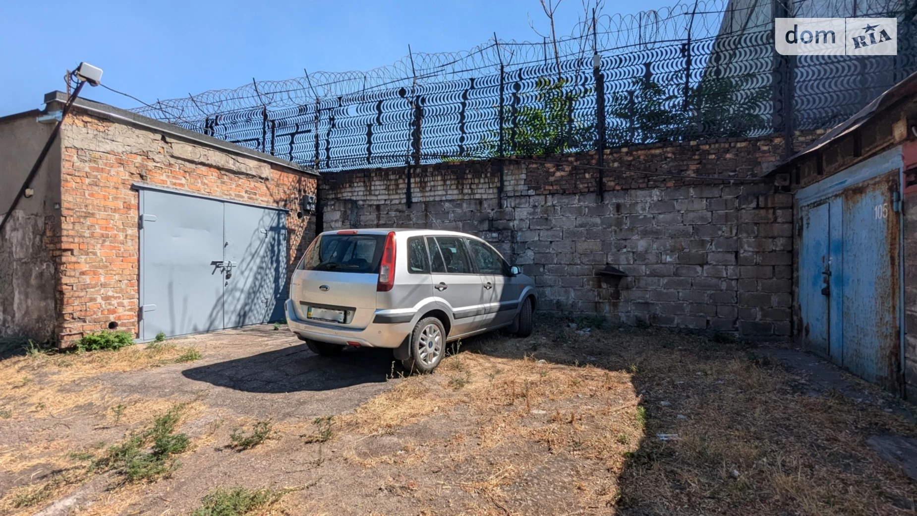 Продается место в гаражном кооперативе под легковое авто на 24 кв. м, цена: 5000 $ - фото 5