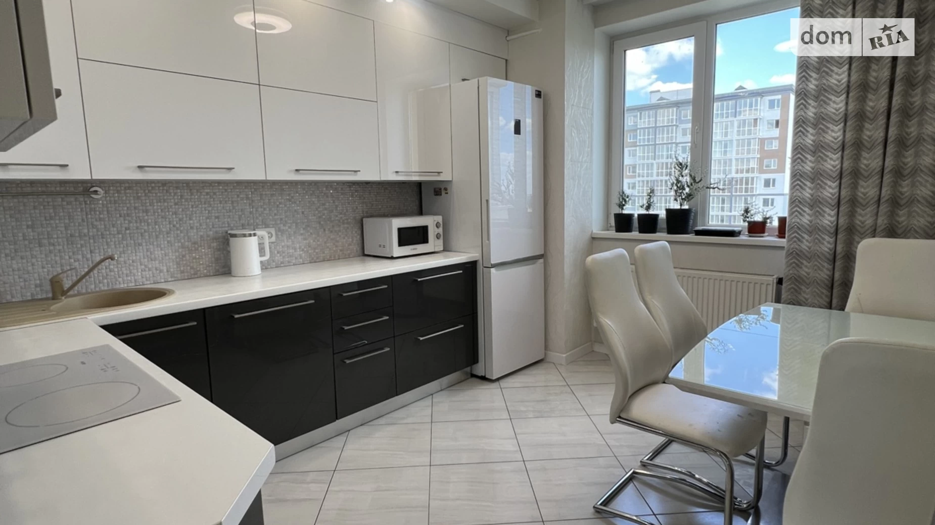 Продается 2-комнатная квартира 55.7 кв. м в Буче, ул. Бориса Гмыри - фото 2