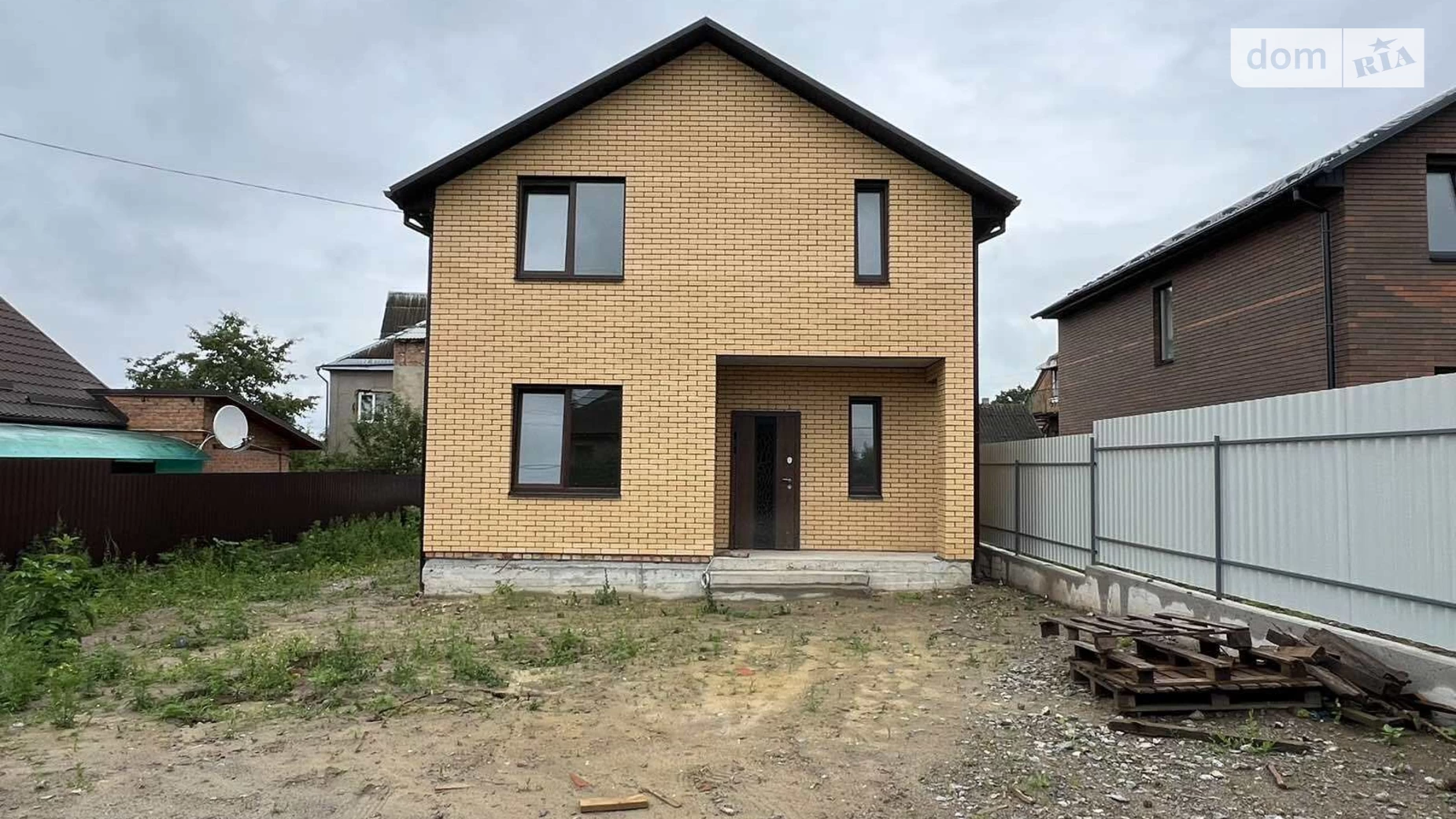 Продается дом на 2 этажа 125 кв. м с участком, цена: 130000 $ - фото 2