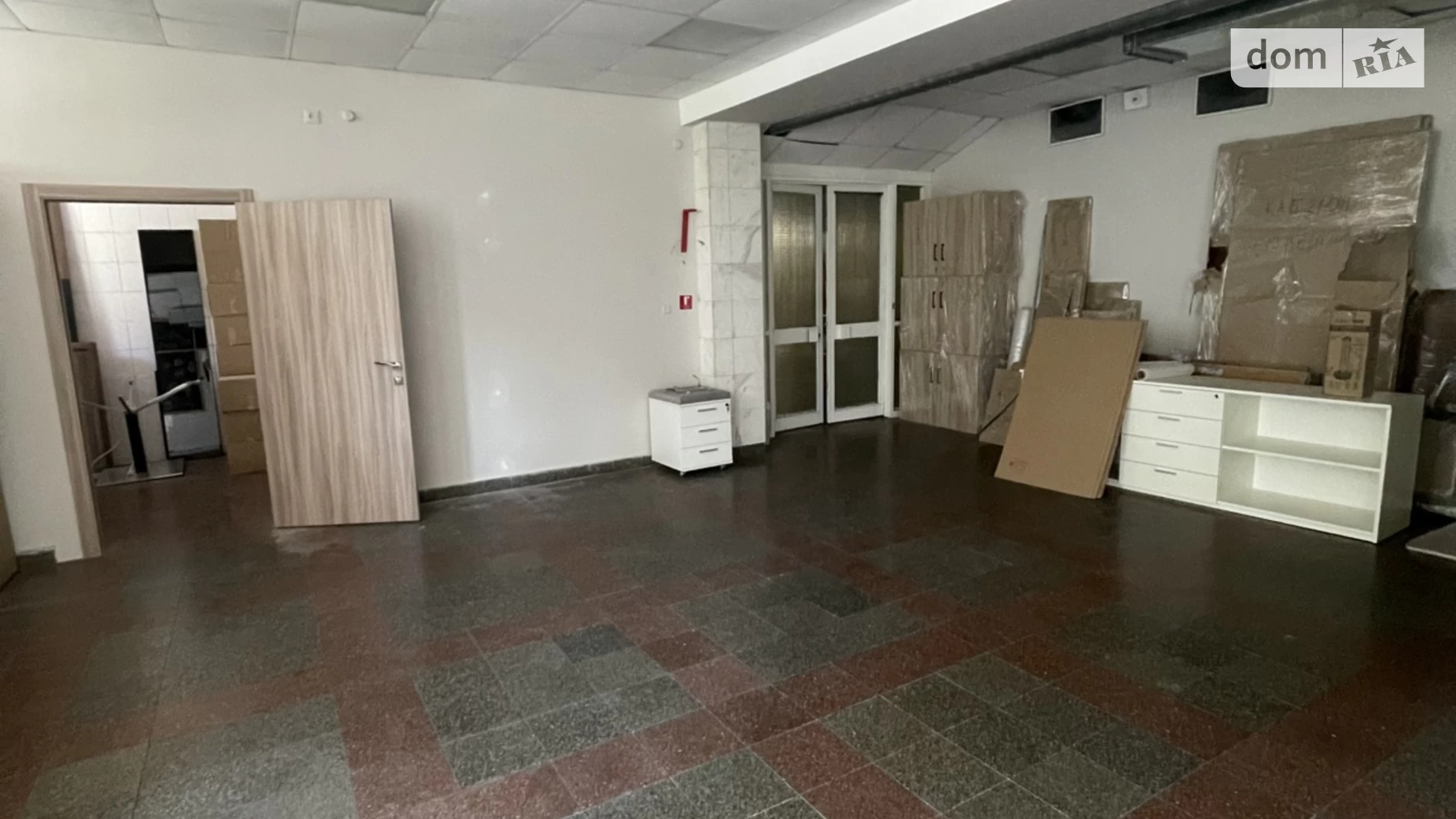 Сдается в аренду помещения свободного назначения 192 кв. м в 10-этажном здании, цена: 76800 грн - фото 4