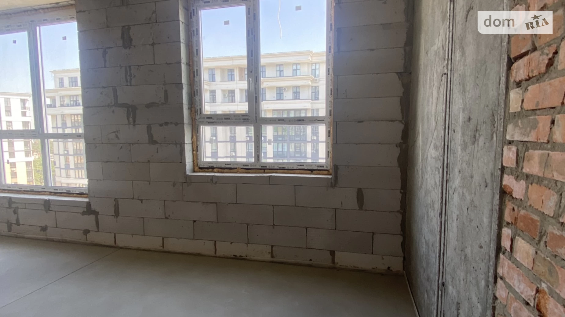 Продается 2-комнатная квартира 45 кв. м в Ирпене, ул. Университетская(Карла Маркса), 3/15 - фото 2