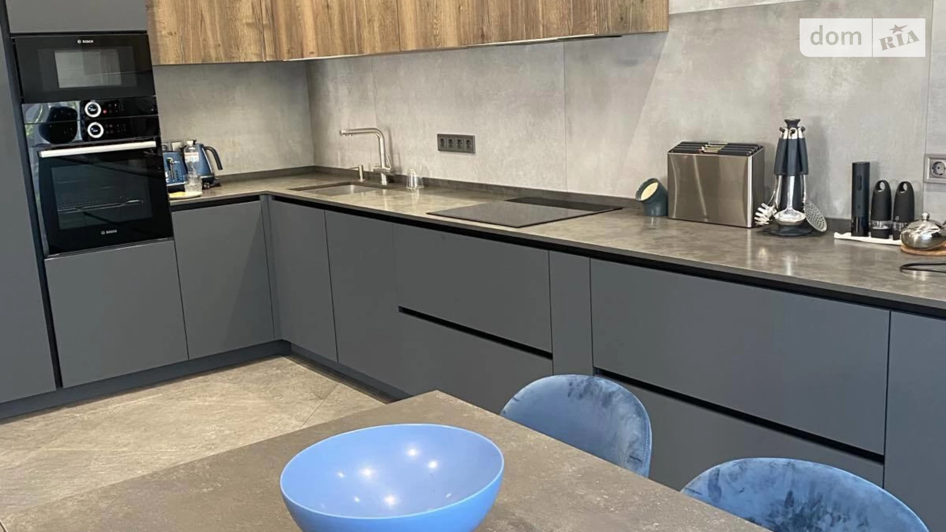 Продается дом на 2 этажа 198 кв. м с гаражом, цена: 360000 $ - фото 4
