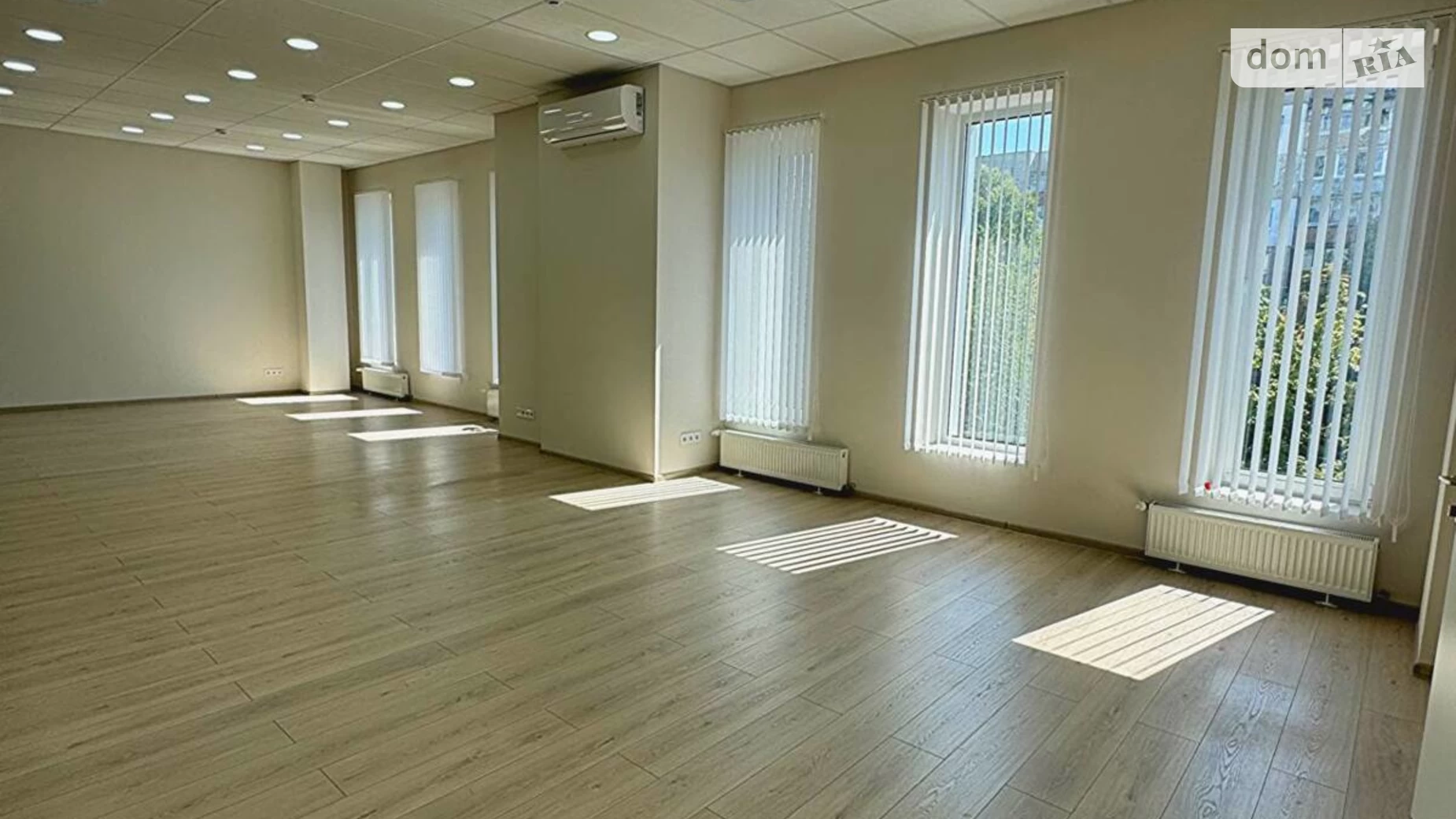 Здається в оренду офіс 150 кв. м в бізнес-центрі, цена: 1350 $ - фото 2
