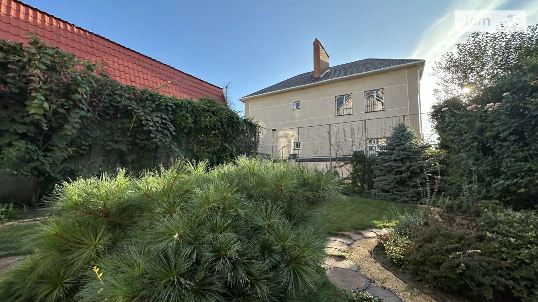 Продается дом на 3 этажа 260 кв. м с мансардой, цена: 370000 $ - фото 3