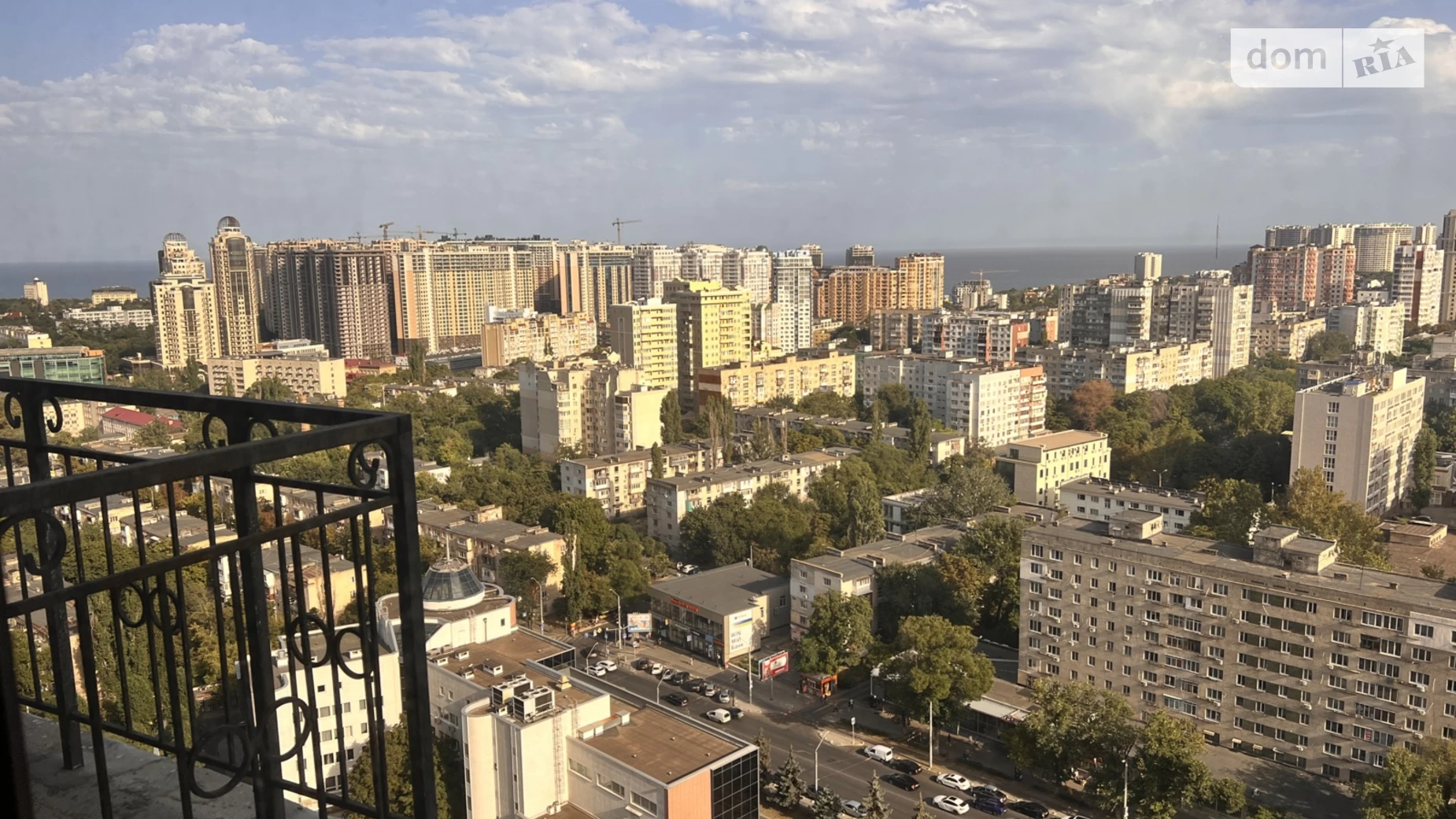 Продается 2-комнатная квартира 82 кв. м в Одессе, Фонтанская дор., 25 корпус 2 - фото 2