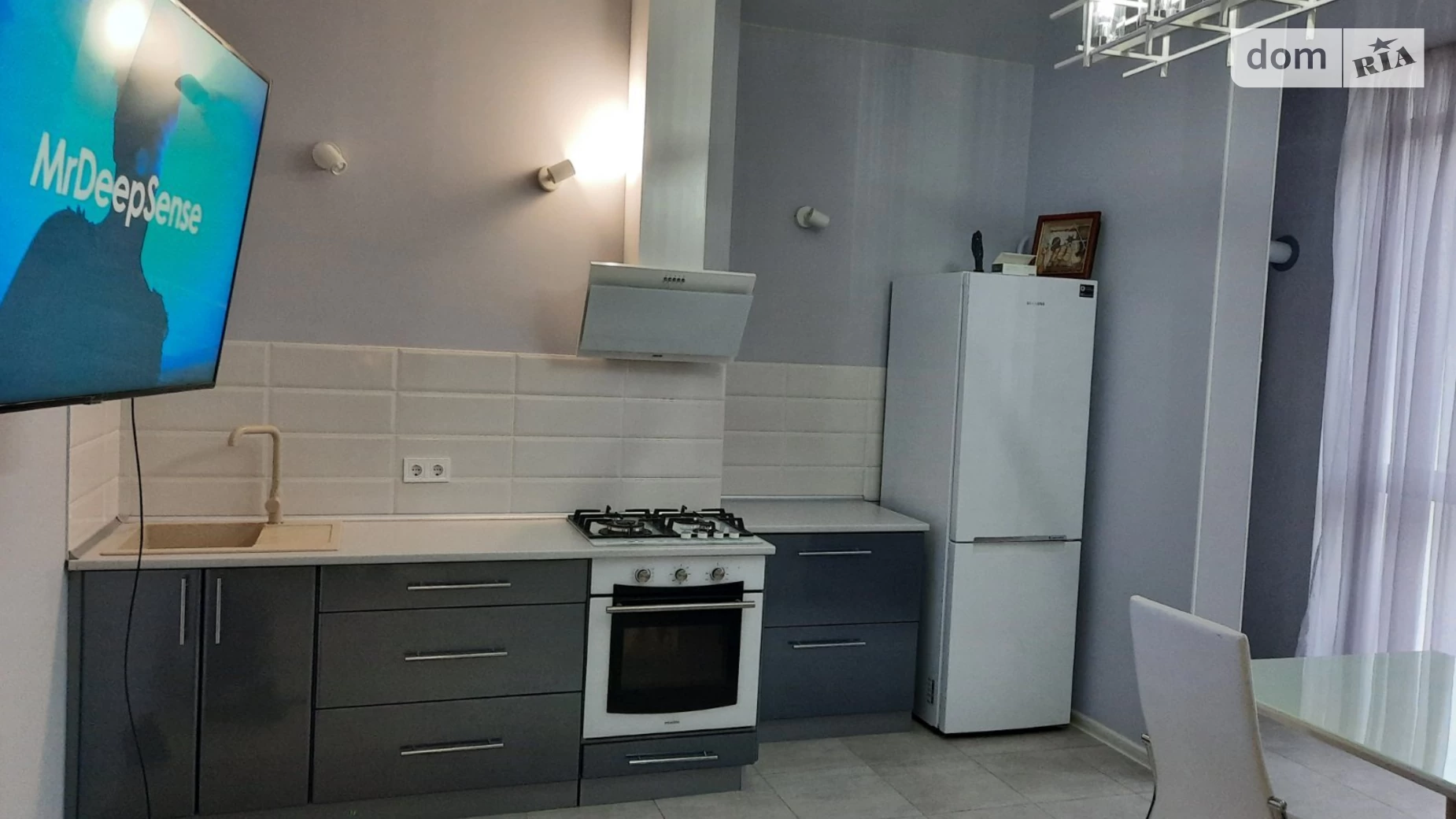 Продается 1-комнатная квартира 54 кв. м в Одессе, ул. Дача Ковалевского - фото 2