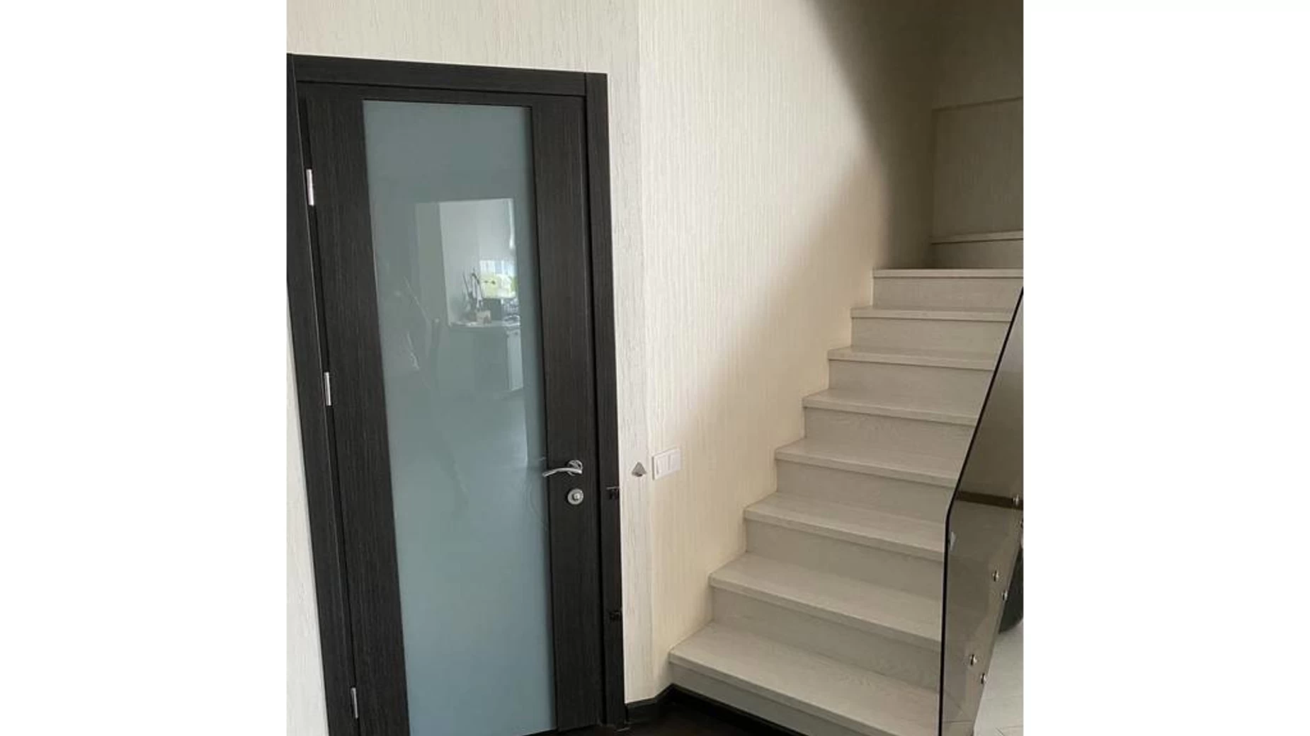 Продається 4-кімнатна квартира 166.3 кв. м у Одесі, вул. Академіка Сахарова, 36 - фото 3
