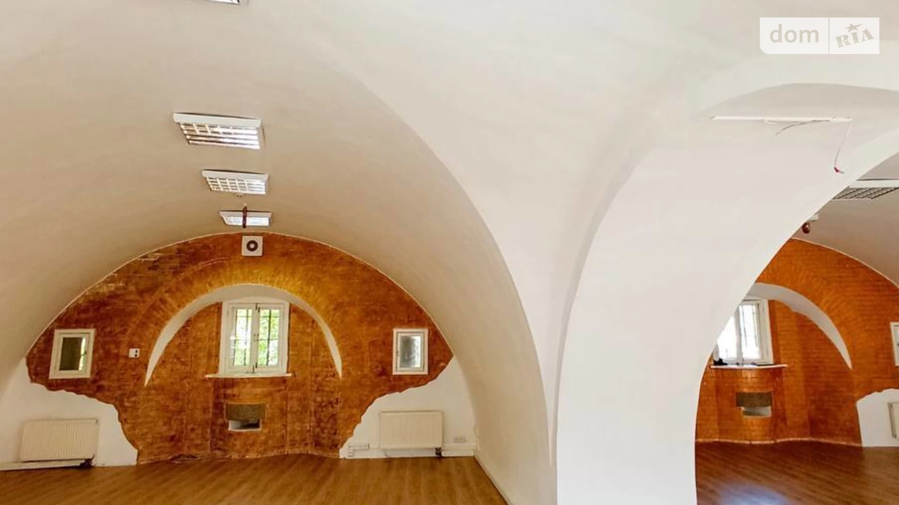 Сдается в аренду офис 602 кв. м в бизнес-центре, цена: 270900 грн - фото 5