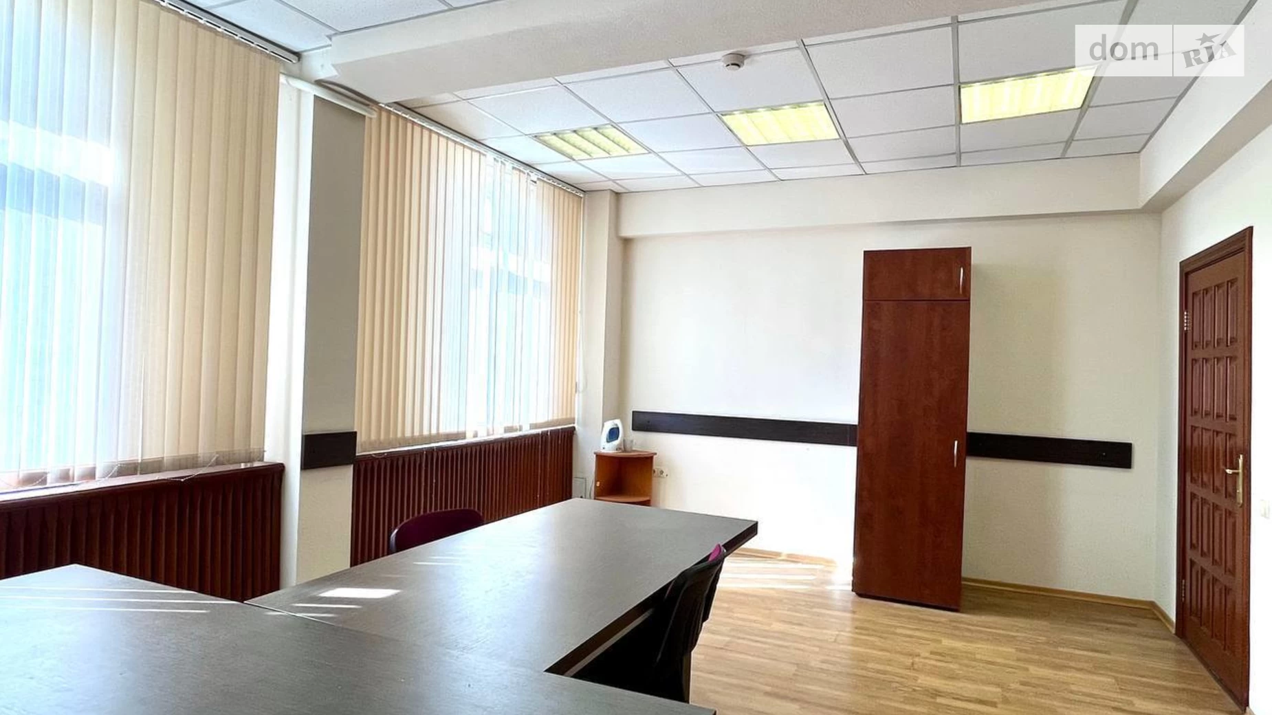 Здається в оренду офіс 30 кв. м в бізнес-центрі, цена: 5100 грн - фото 2