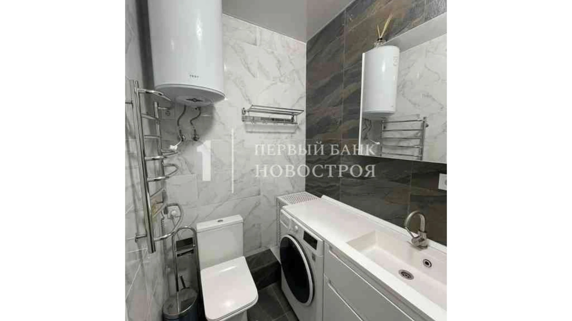 Продается дом на 3 этажа 72.6 кв. м с садом, цена: 70000 $ - фото 2