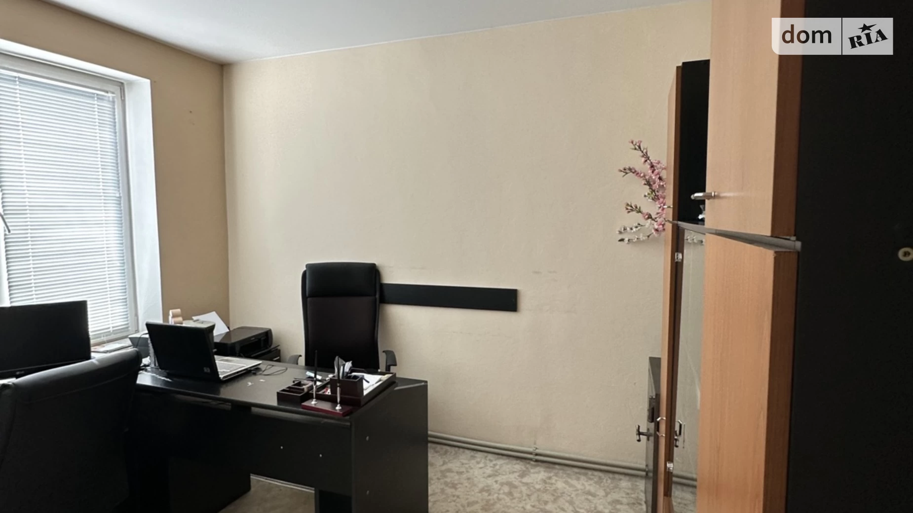 Продається приміщення вільного призначення 243.7 кв. м в 3-поверховій будівлі, цена: 81000 $ - фото 4