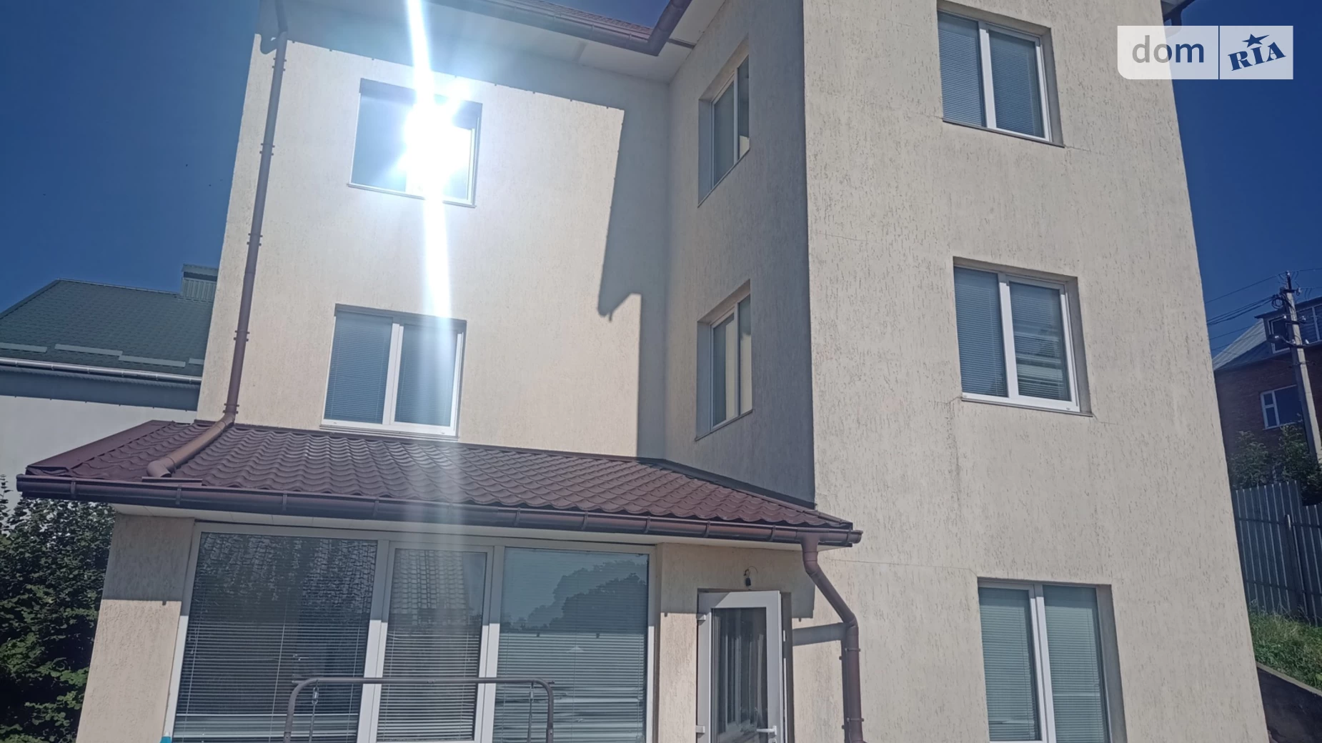 Продается дом на 4 этажа 220 кв. м с беседкой, цена: 143257 € - фото 2