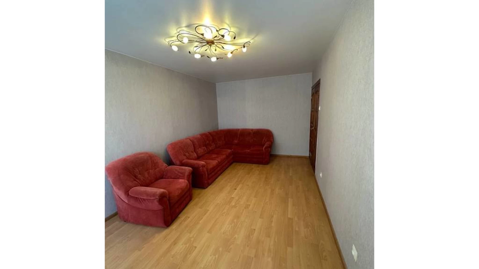 Продається 3-кімнатна квартира 69.4 кв. м у Одесі, вул. Академіка Корольова, 79/1 - фото 2