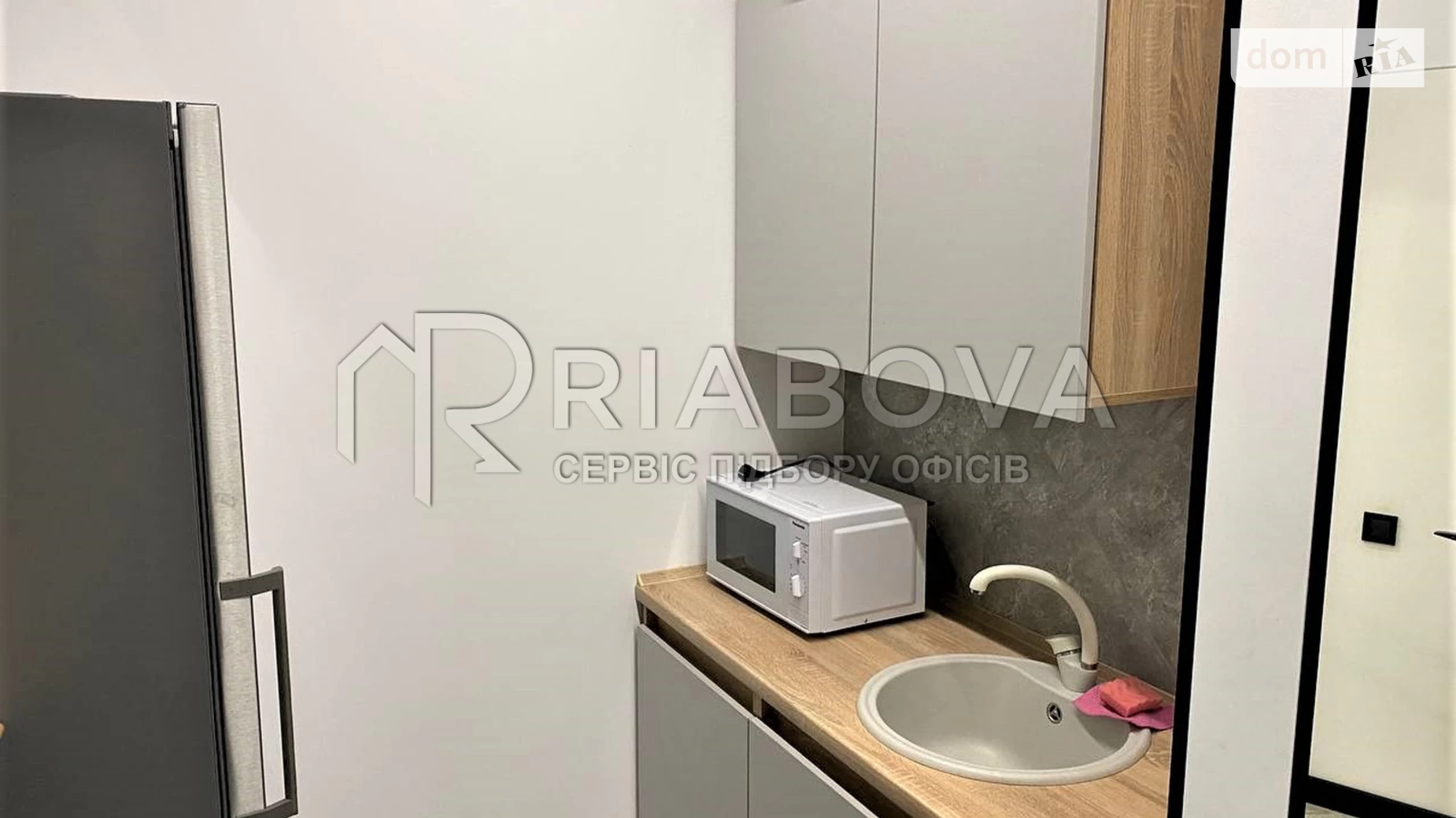 Здається в оренду офіс 117 кв. м в бізнес-центрі, цена: 2499 $ - фото 2