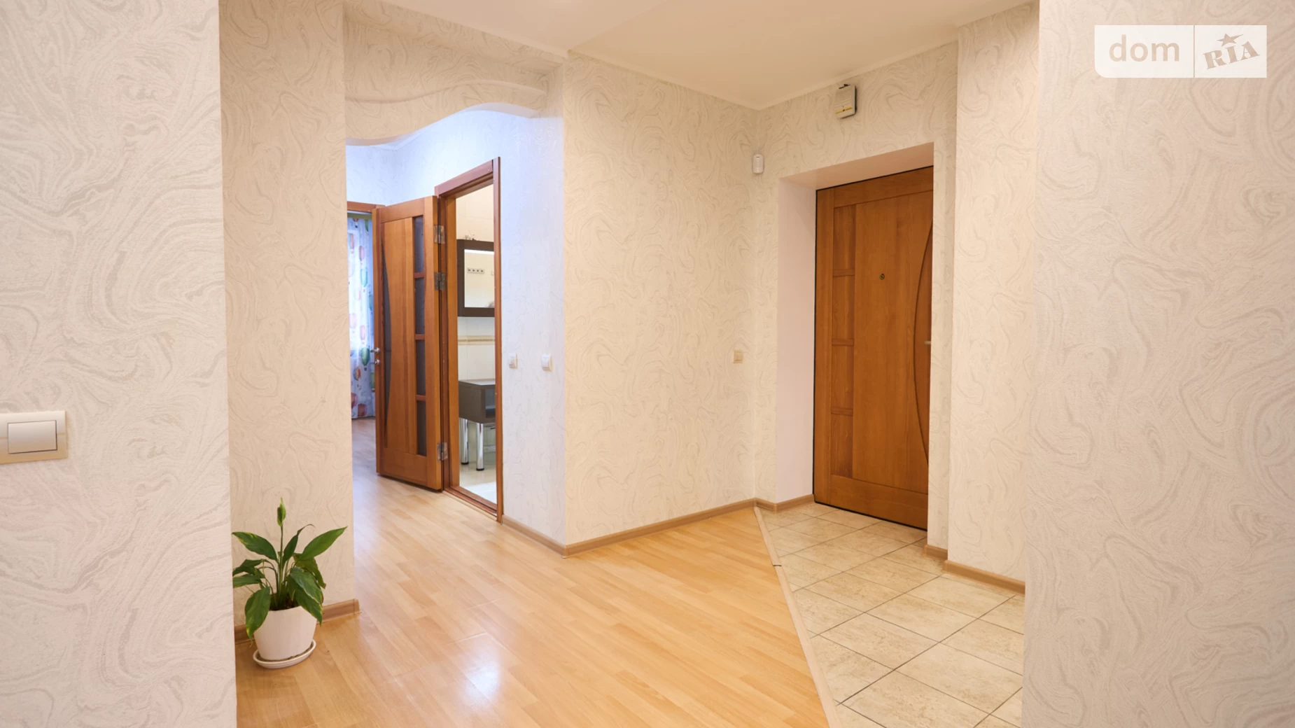 Продается 3-комнатная квартира 91.5 кв. м в Днепре, цена: 85500 $ - фото 2