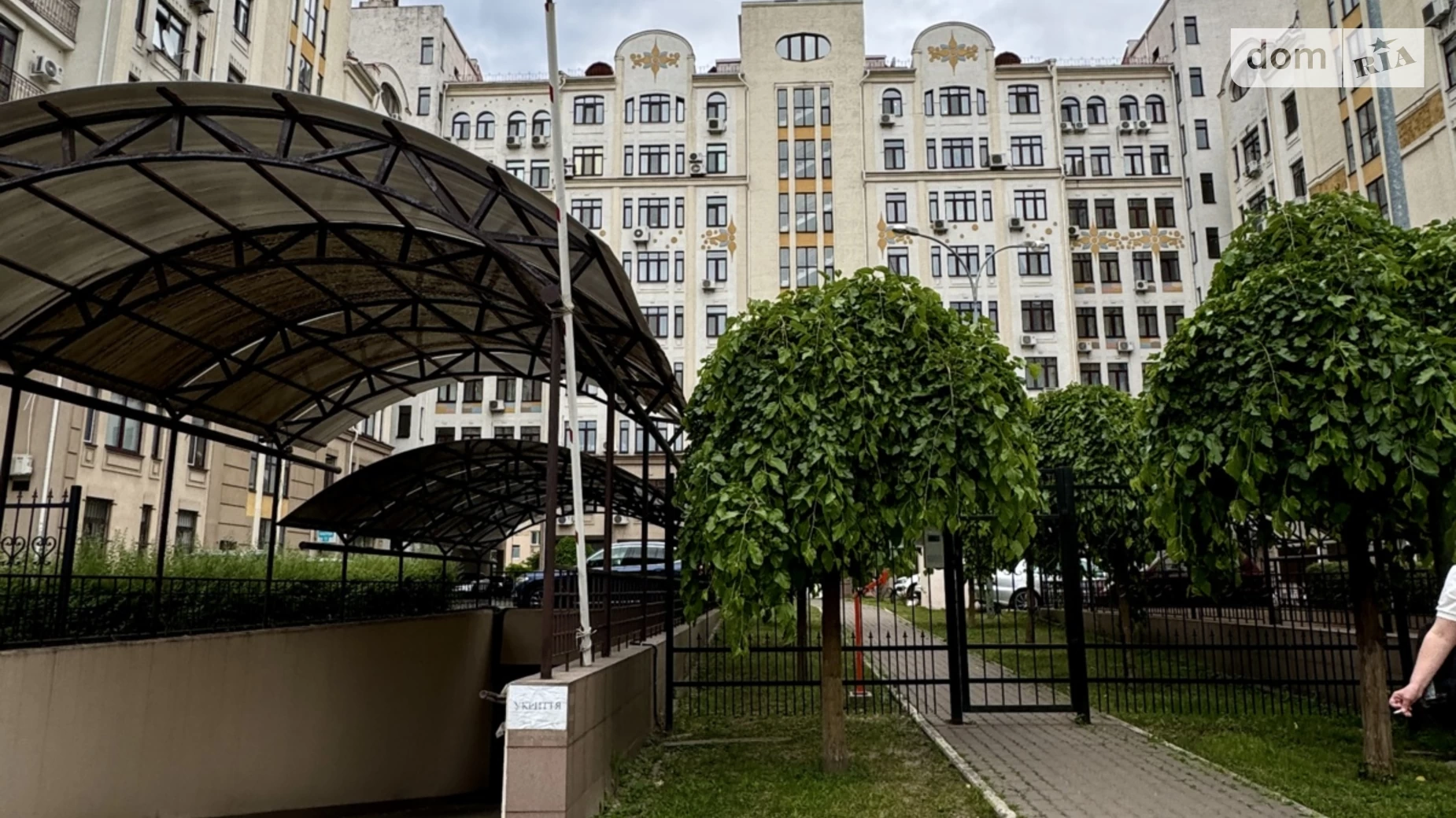 Продается 2-комнатная квартира 77.8 кв. м в Киеве, ул. Щекавицкая, 30/39 - фото 2