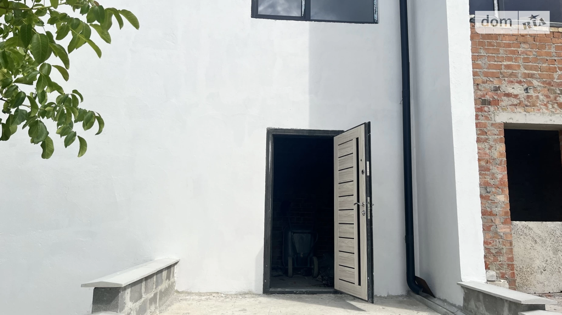 Продается дом на 3 этажа 380 кв. м с террасой, цена: 84900 $ - фото 2