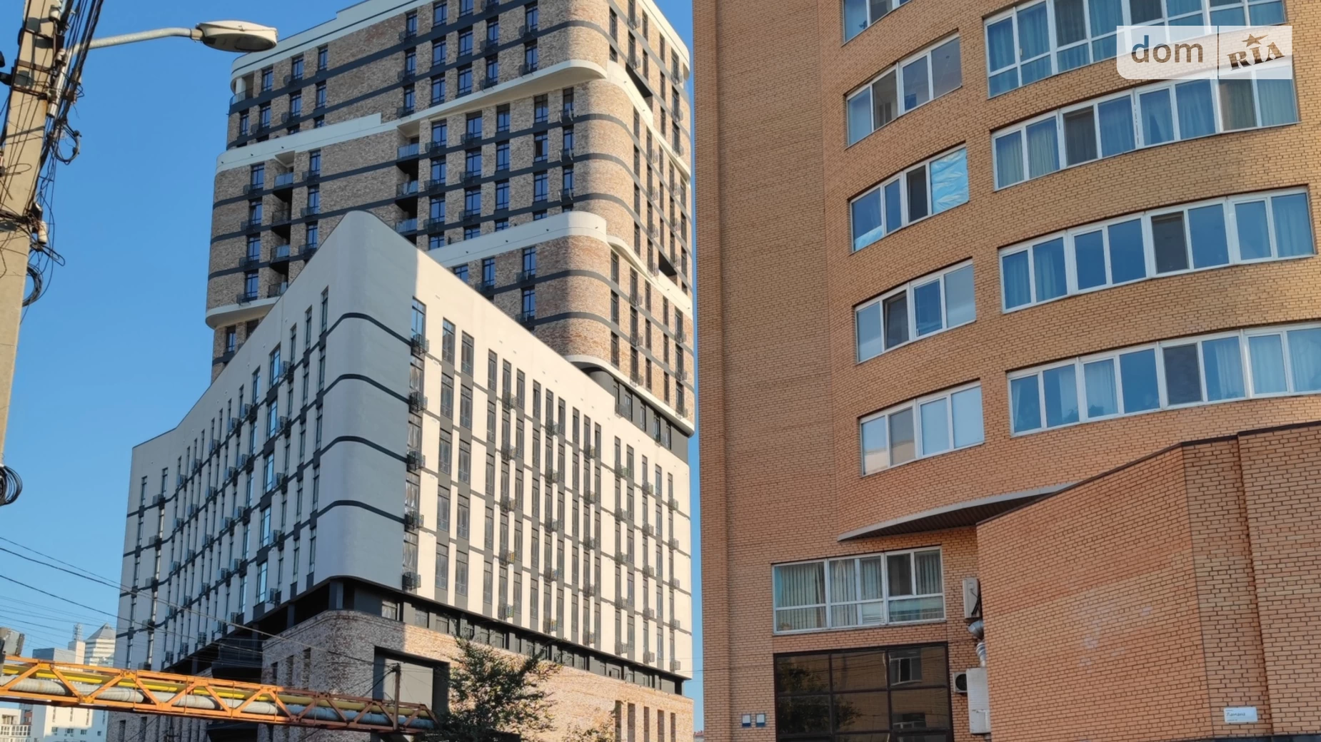 Здається в оренду офіс 106 кв. м в бізнес-центрі, цена: 1590 $ - фото 2