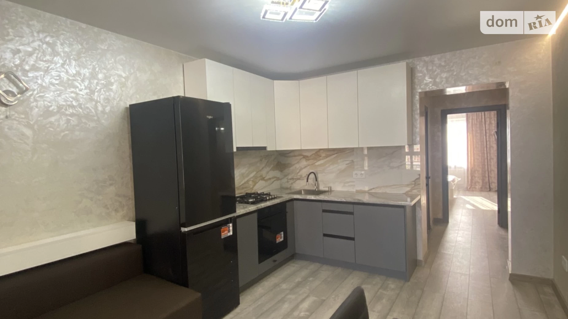 Продается 1-комнатная квартира 48 кв. м в Виннице, ул. Академика Янгеля, 6П - фото 2