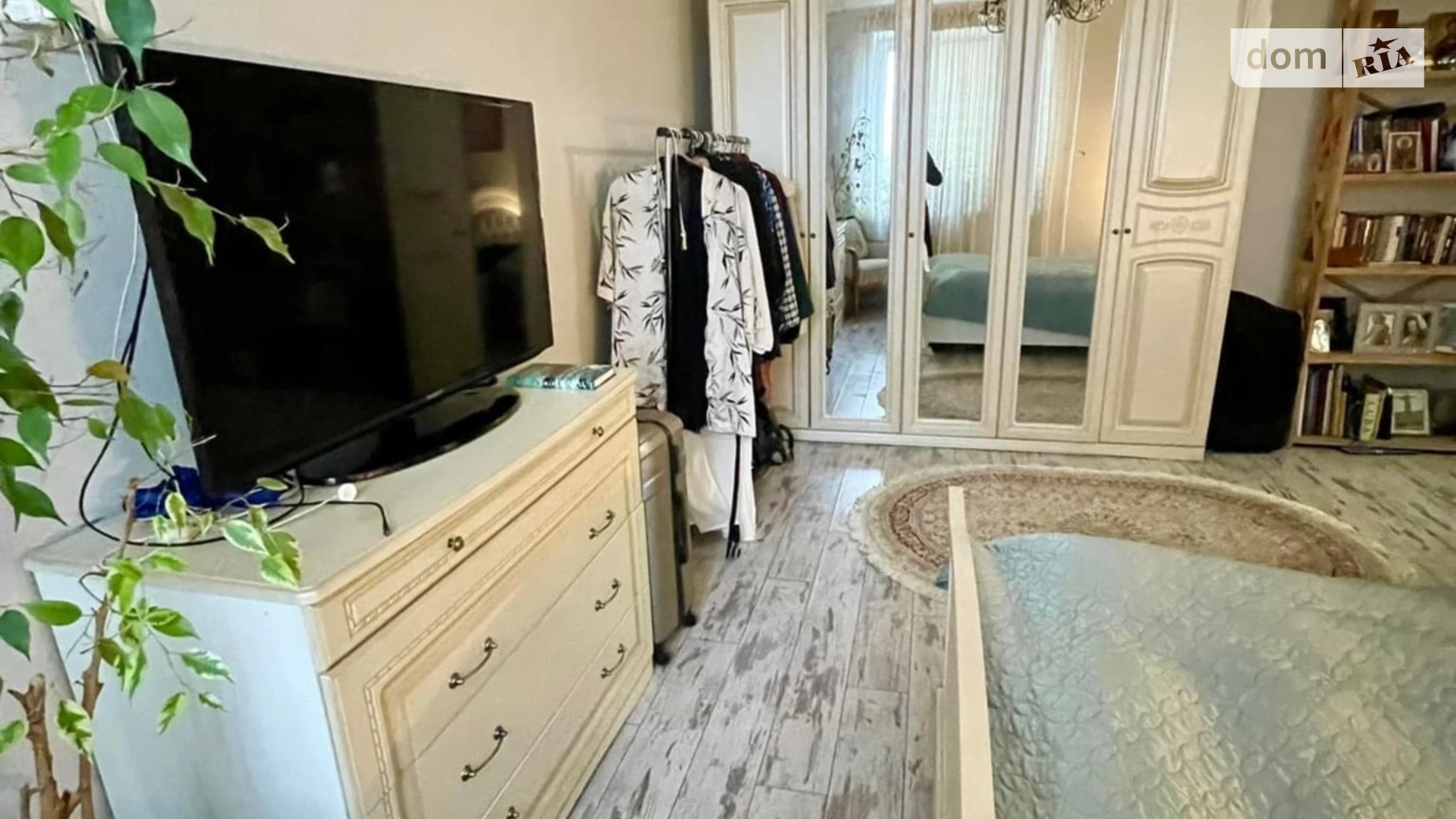 2-комнатная квартира 64 кв. м в Луцке, ул. Набережная, 10 - фото 5
