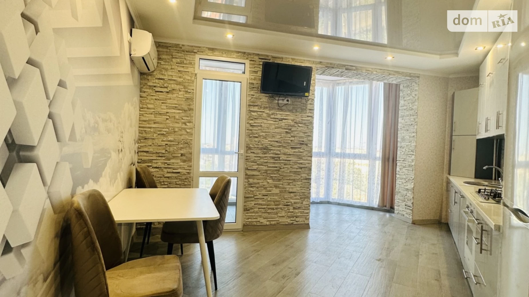 Продается 1-комнатная квартира 60 кв. м в Виннице, ул. Пирогова, 76В - фото 3