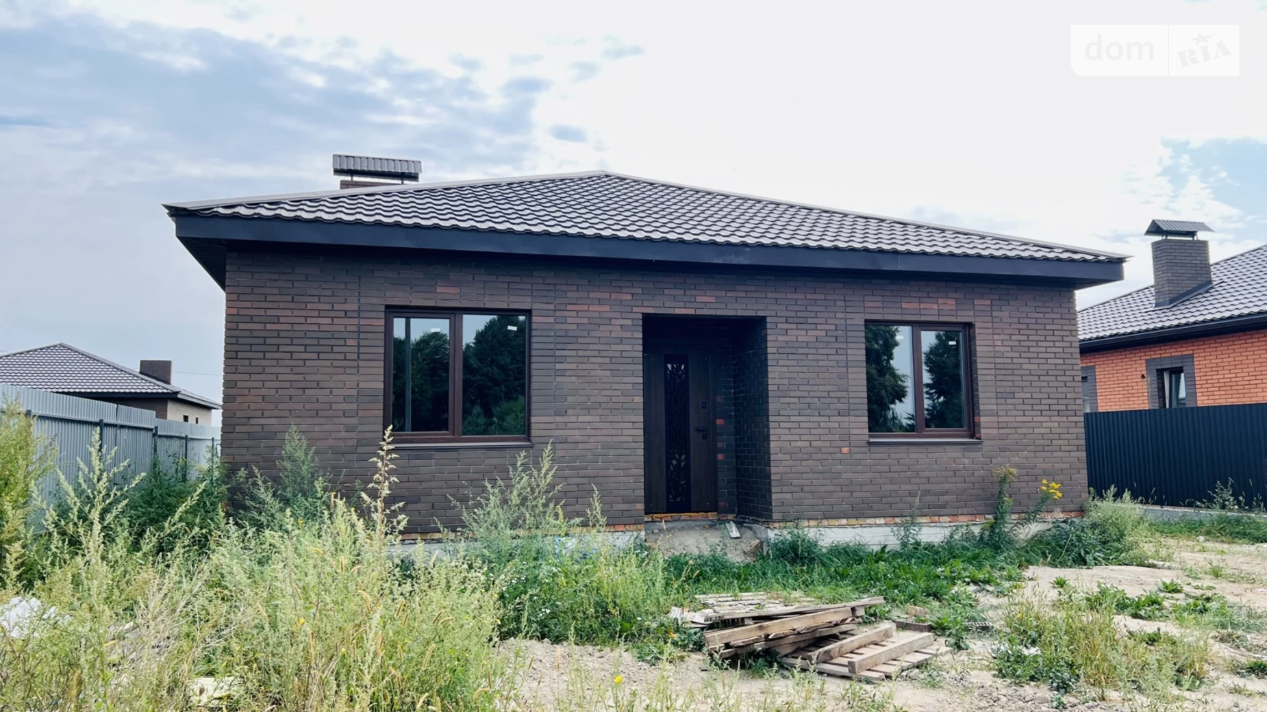 Продається одноповерховий будинок 100 кв. м з гаражем, цена: 64990 $ - фото 2