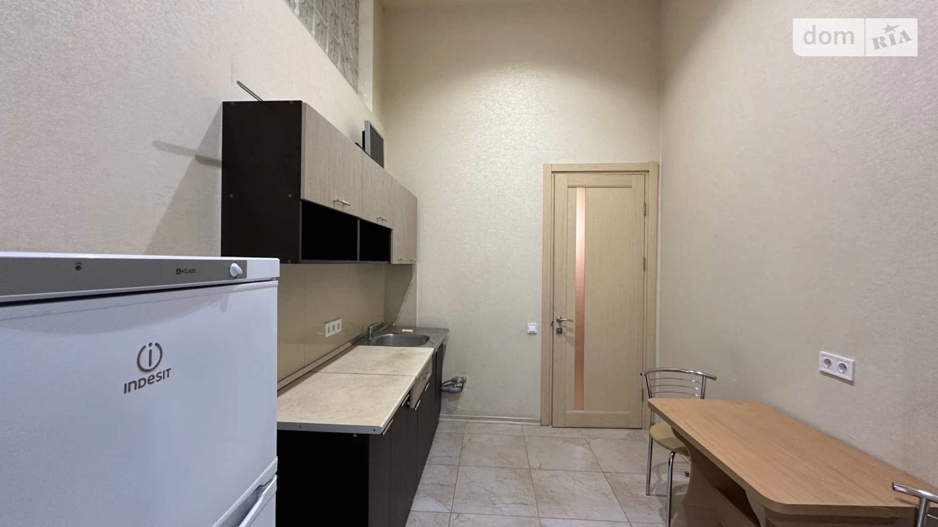 Сдается в аренду офис 100 кв. м в бизнес-центре, цена: 750 $ - фото 5