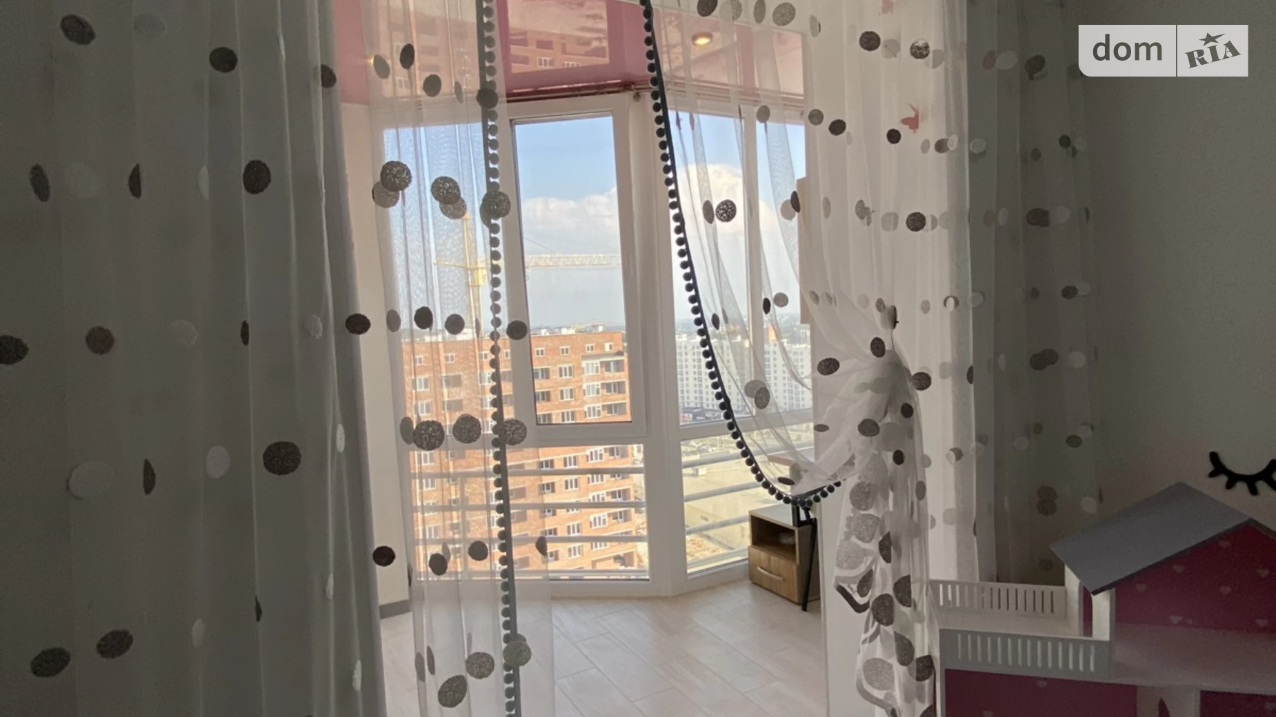 Продается 2-комнатная квартира 75.4 кв. м в Хмельницком, ул. Кармелюка, 4/1 - фото 3