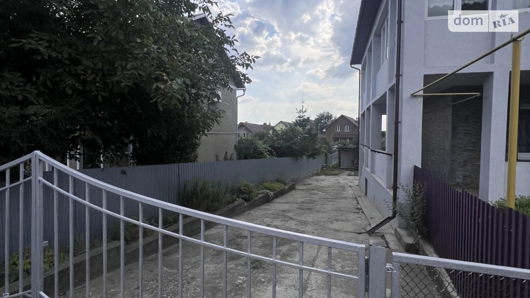 Продается дом на 2 этажа 246.1 кв. м с террасой, цена: 149000 $ - фото 2