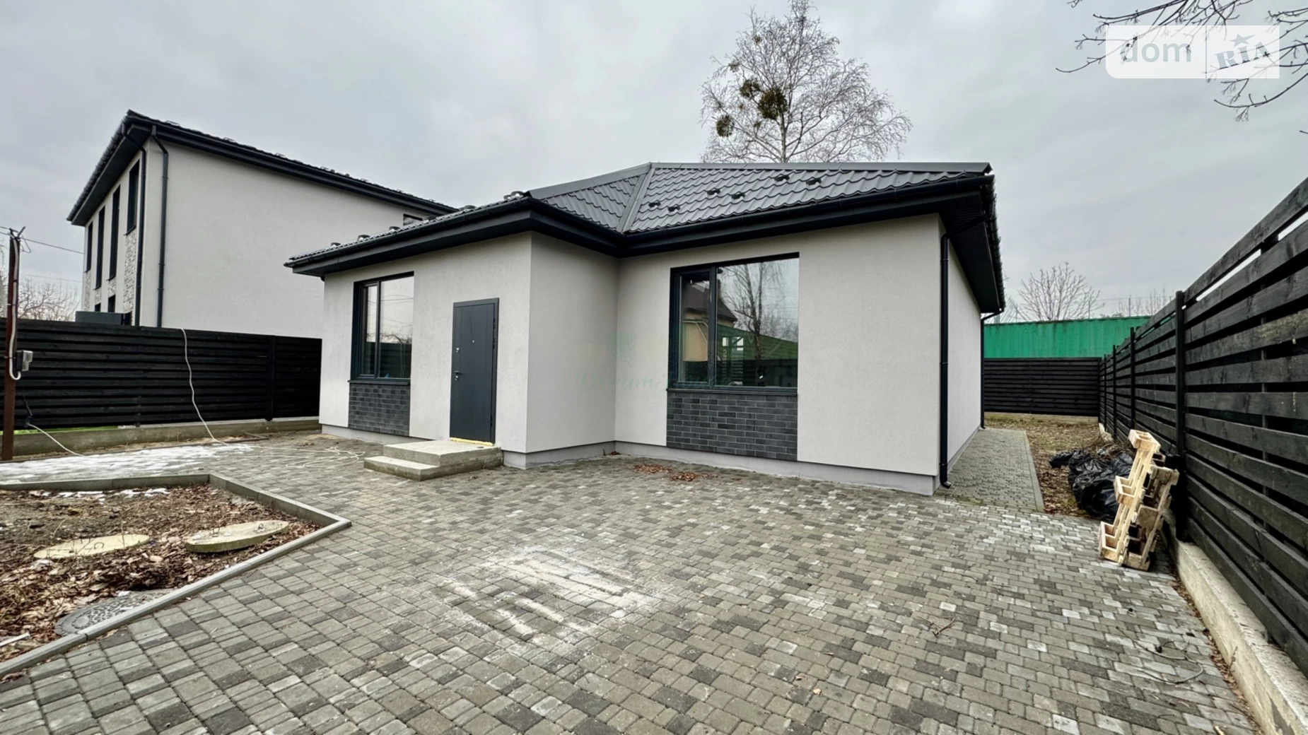 Продается одноэтажный дом 110 кв. м с беседкой, цена: 114000 $ - фото 2