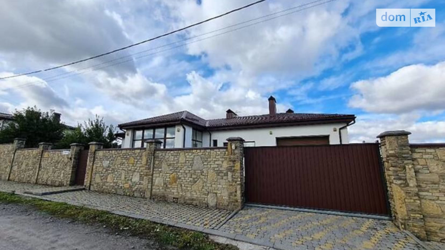 Продается одноэтажный дом 205 кв. м с мансардой, цена: 250000 $ - фото 2