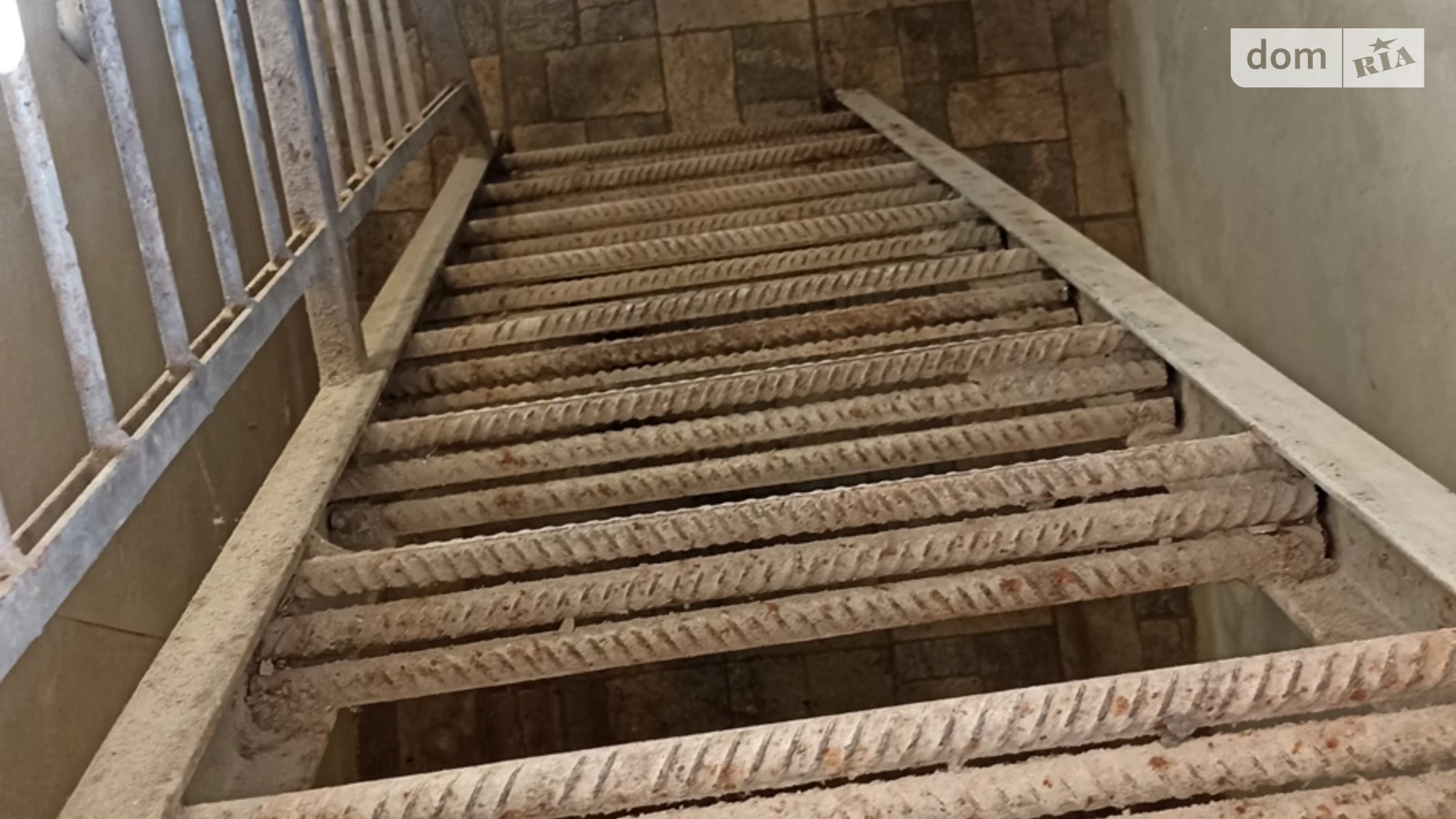 Продается отдельно стоящий гараж под легковое авто на 45 кв. м, цена: 14000 $ - фото 5