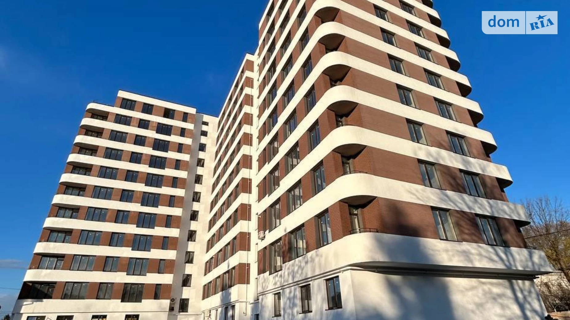 Продается 2-комнатная квартира 64 кв. м в Ивано-Франковске, ул. Независимости (Горького), 2А - фото 2